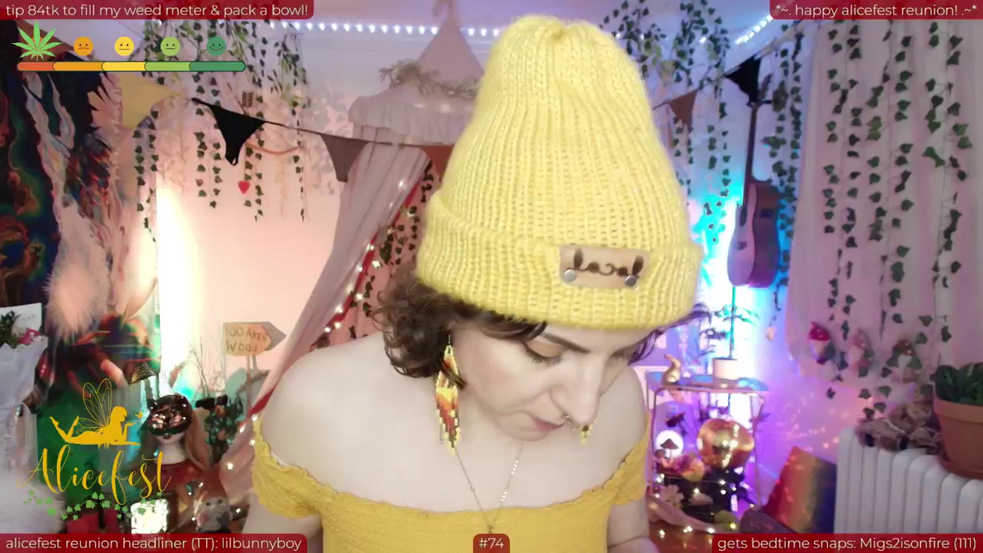 Gallery image thumbnail from aliceisonfire's myfreecams stream on, 06/23/2025, 07:12 image 16 of 20