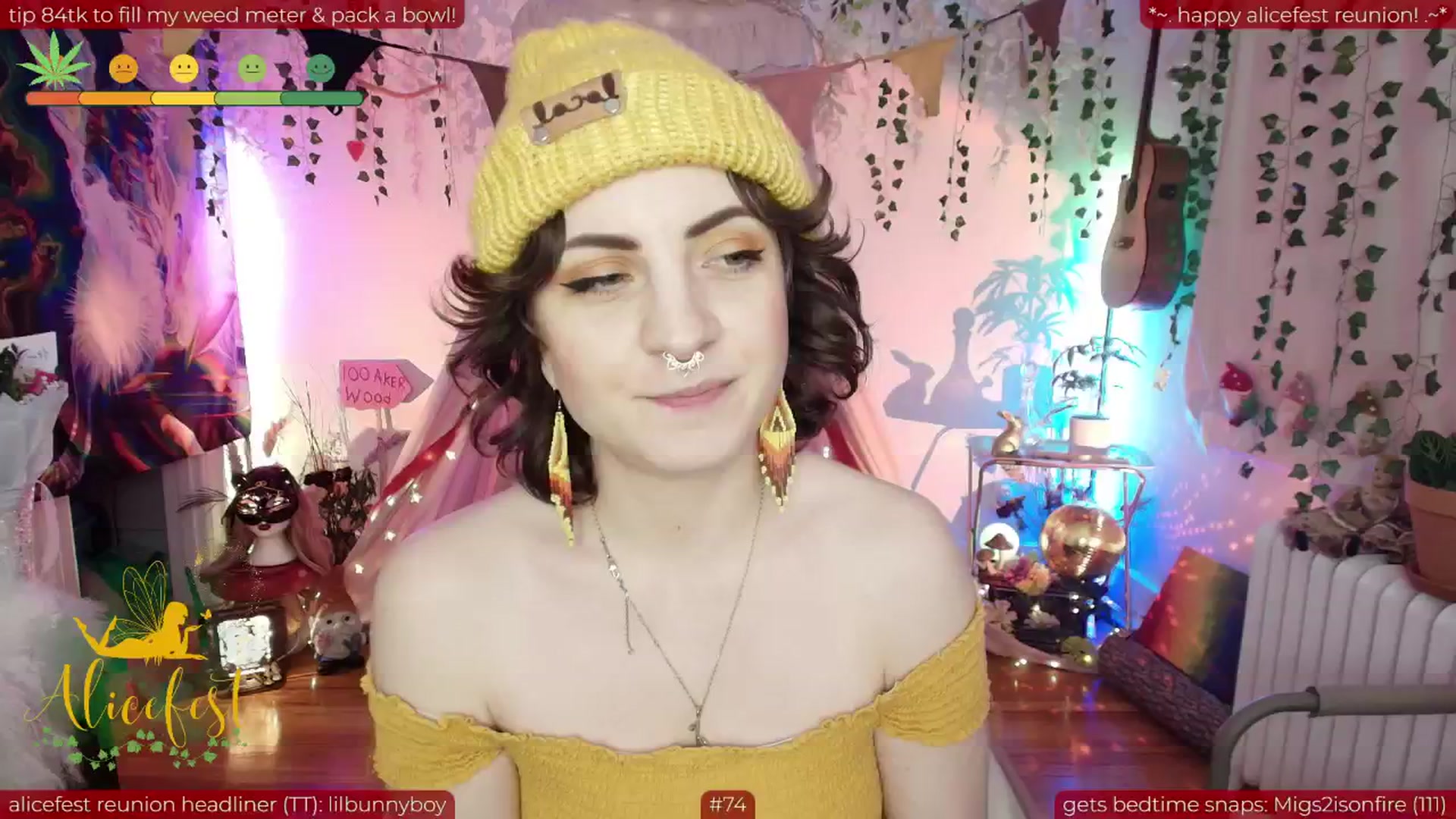 Gallery image thumbnail from aliceisonfire's myfreecams stream on, 06/23/2025, 07:12 image 20 of 20