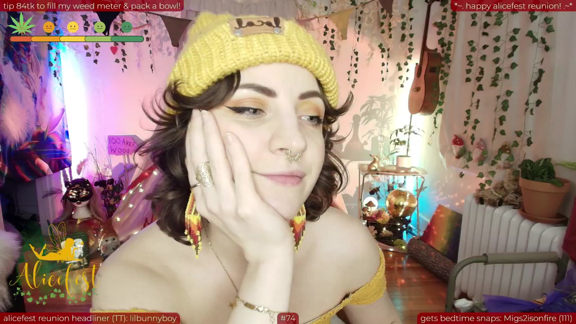 Gallery image thumbnail from aliceisonfire's myfreecams stream on, 06/23/2025, 07:12 image 9 of 20