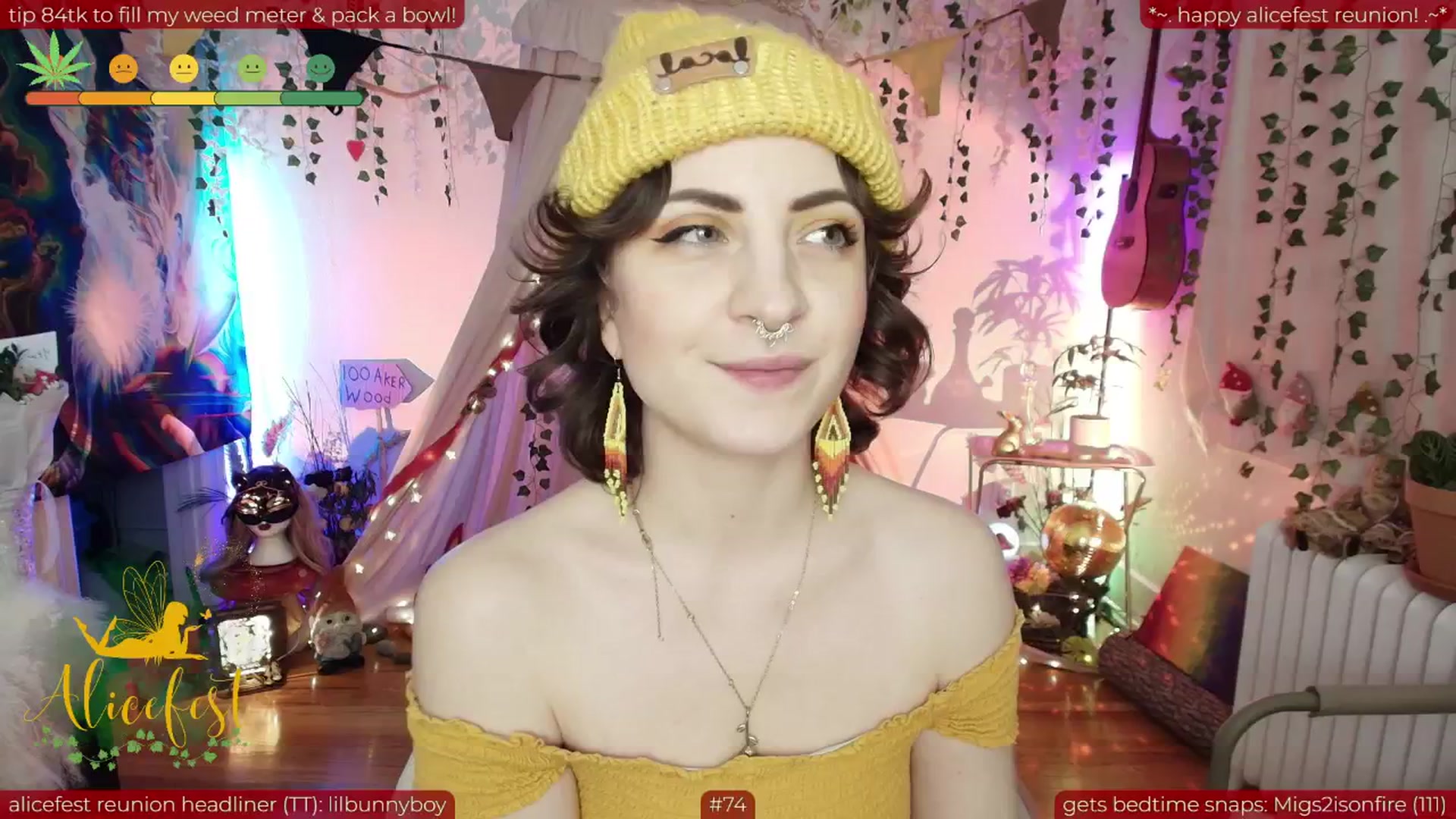 Gallery image thumbnail from aliceisonfire's myfreecams stream on, 06/23/2025, 07:12 image 18 of 20