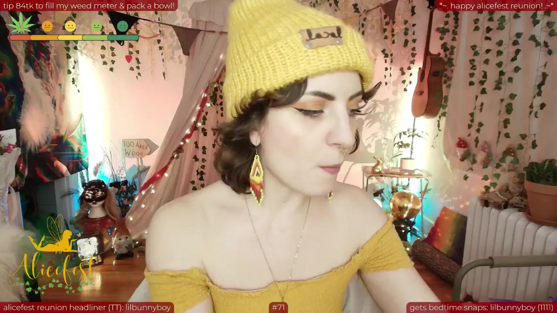 Gallery image thumbnail from aliceisonfire's myfreecams stream on, 06/23/2025, 10:52 image 14 of 20