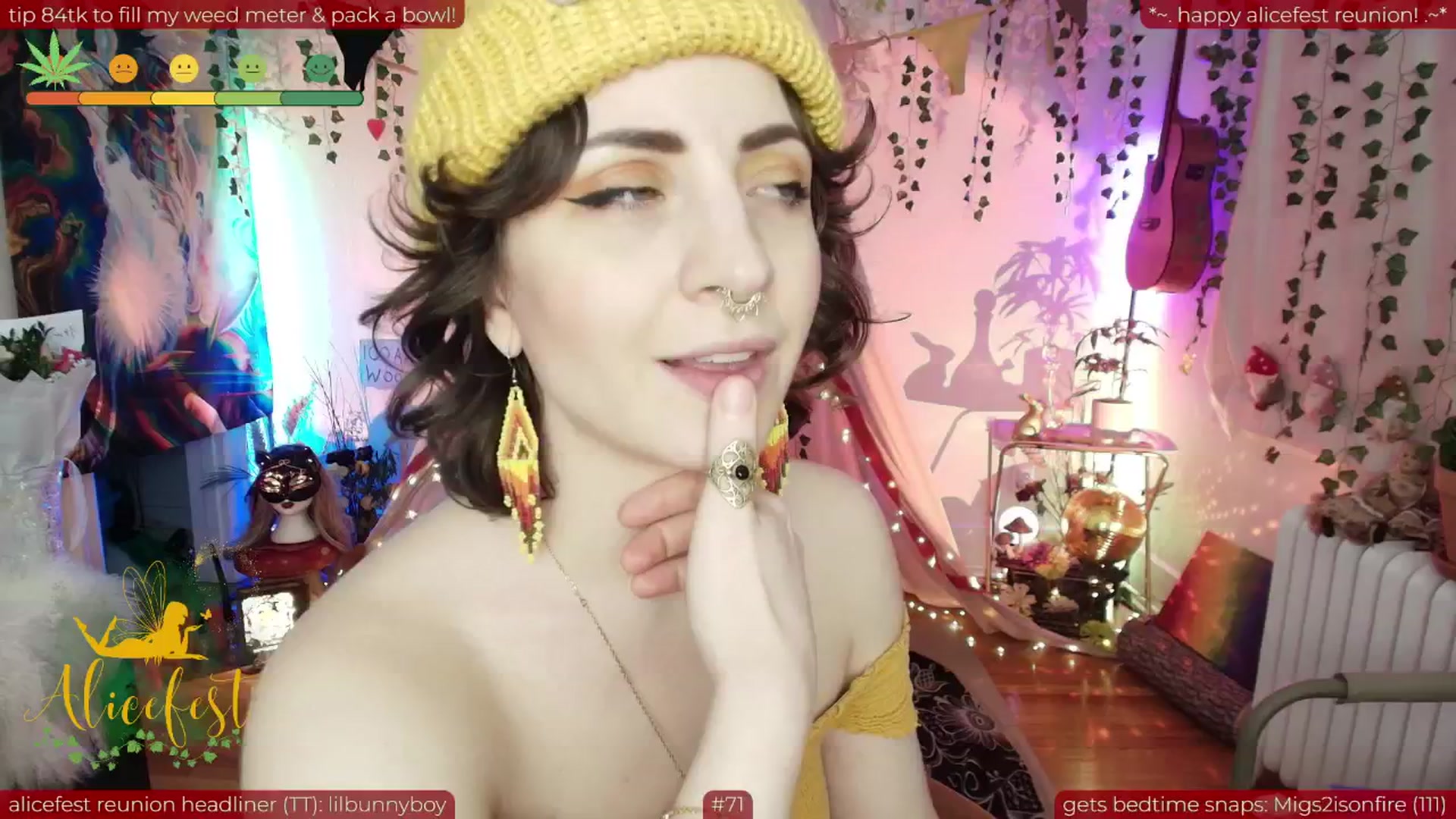 Gallery image thumbnail from aliceisonfire's myfreecams stream on, 06/23/2025, 10:52 image 2 of 20