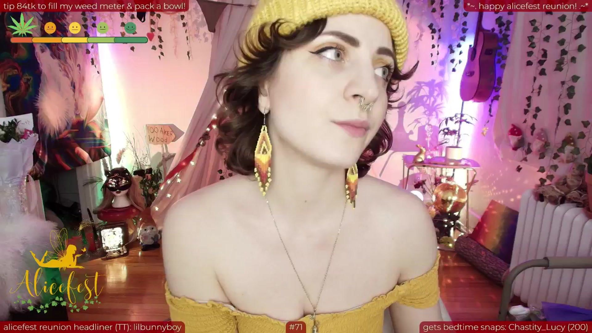 Gallery image thumbnail from aliceisonfire's myfreecams stream on, 06/23/2025, 10:52 image 11 of 20