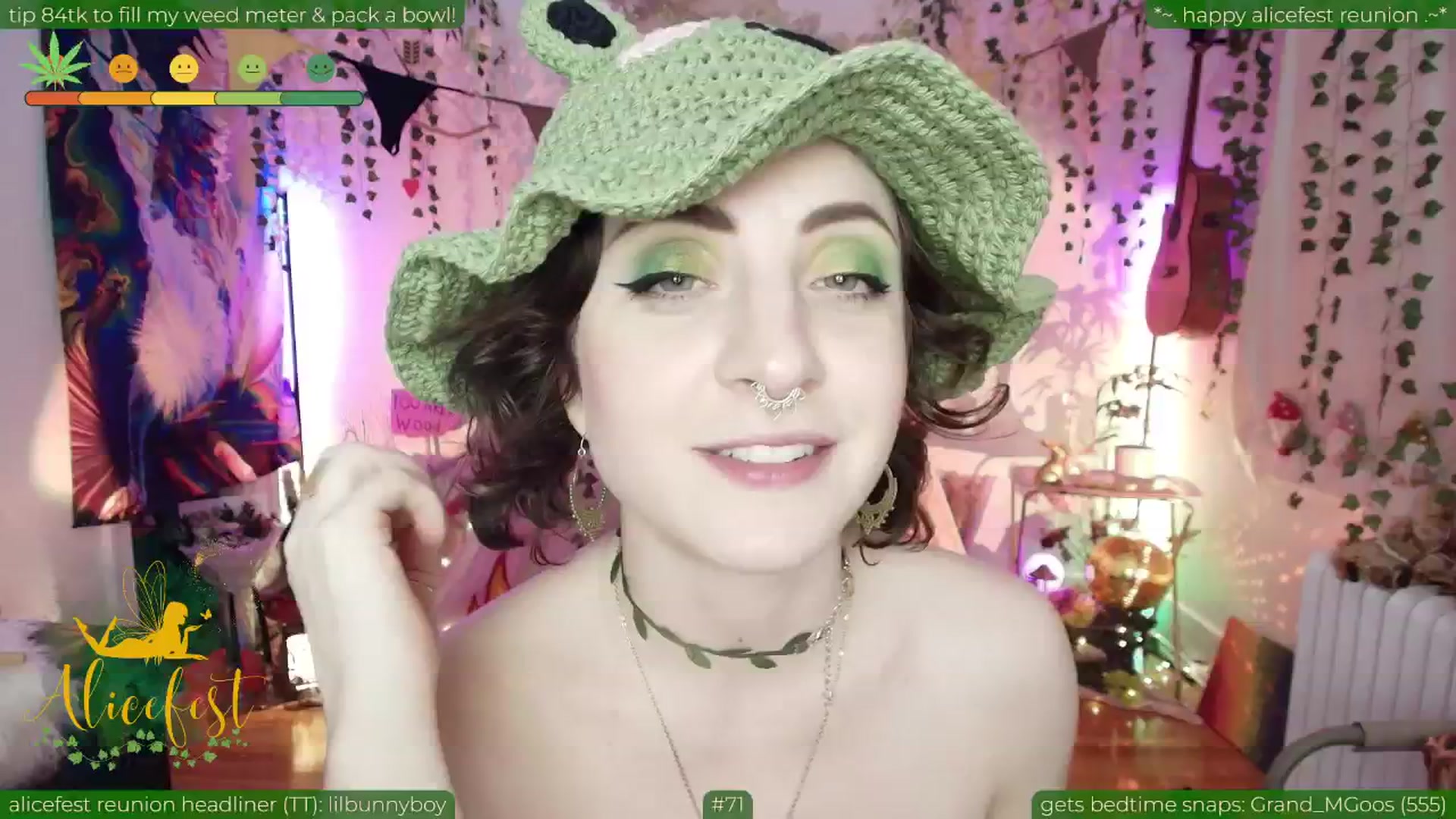 Gallery image thumbnail from aliceisonfire's myfreecams stream on, 06/26/2025, 10:57 image 4 of 20