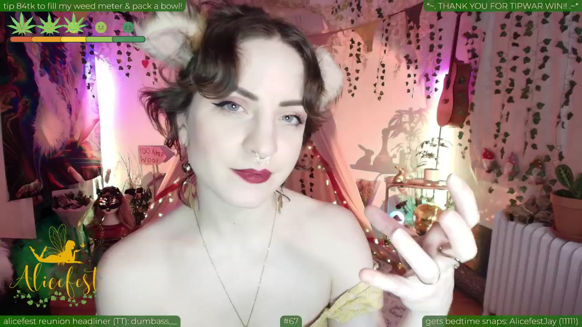 Gallery image thumbnail from aliceisonfire's myfreecams stream on, 06/30/2025, 06:53 image 11 of 20