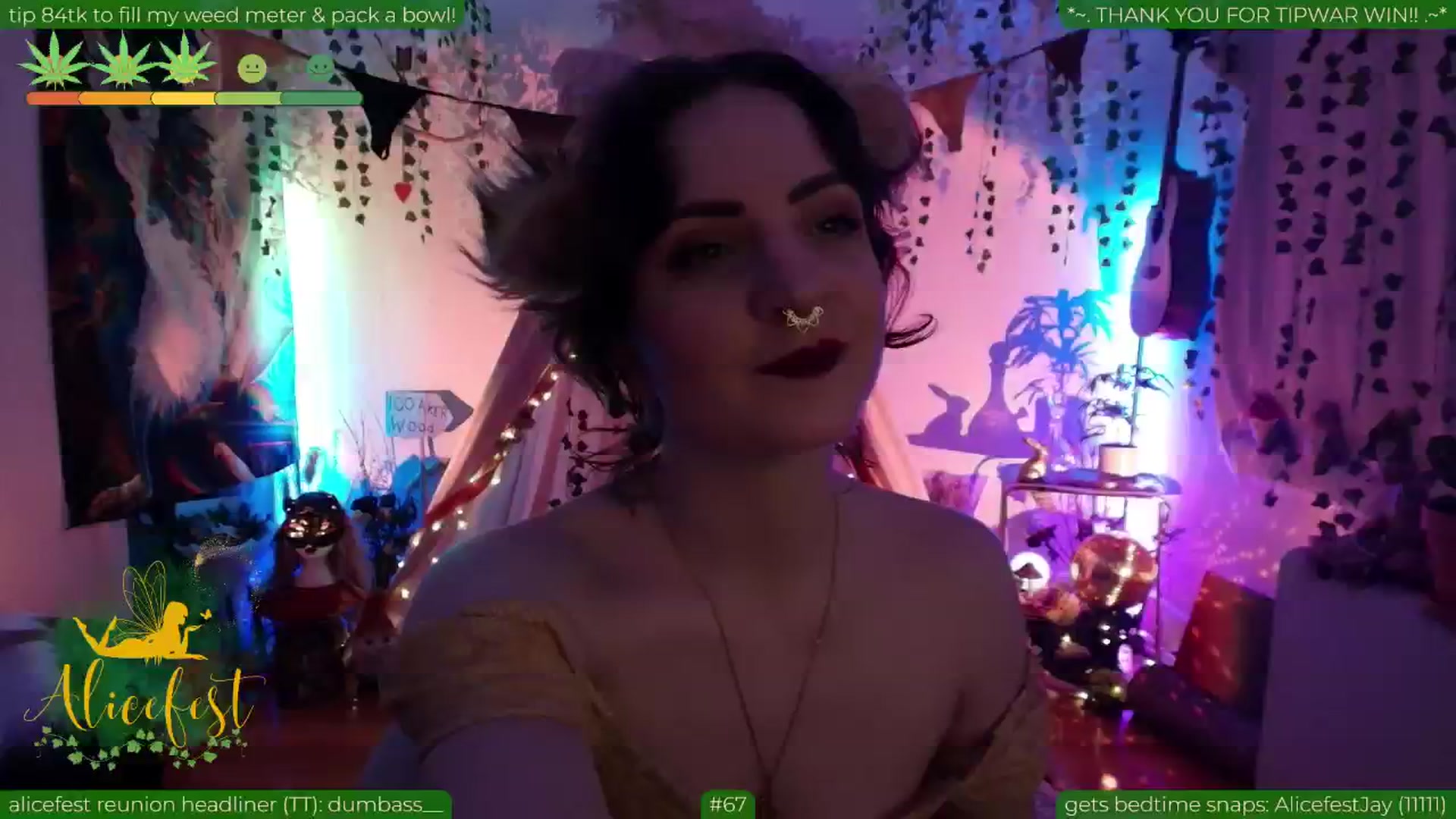 Gallery image thumbnail from aliceisonfire's myfreecams stream on, 06/30/2025, 06:53 image 19 of 20