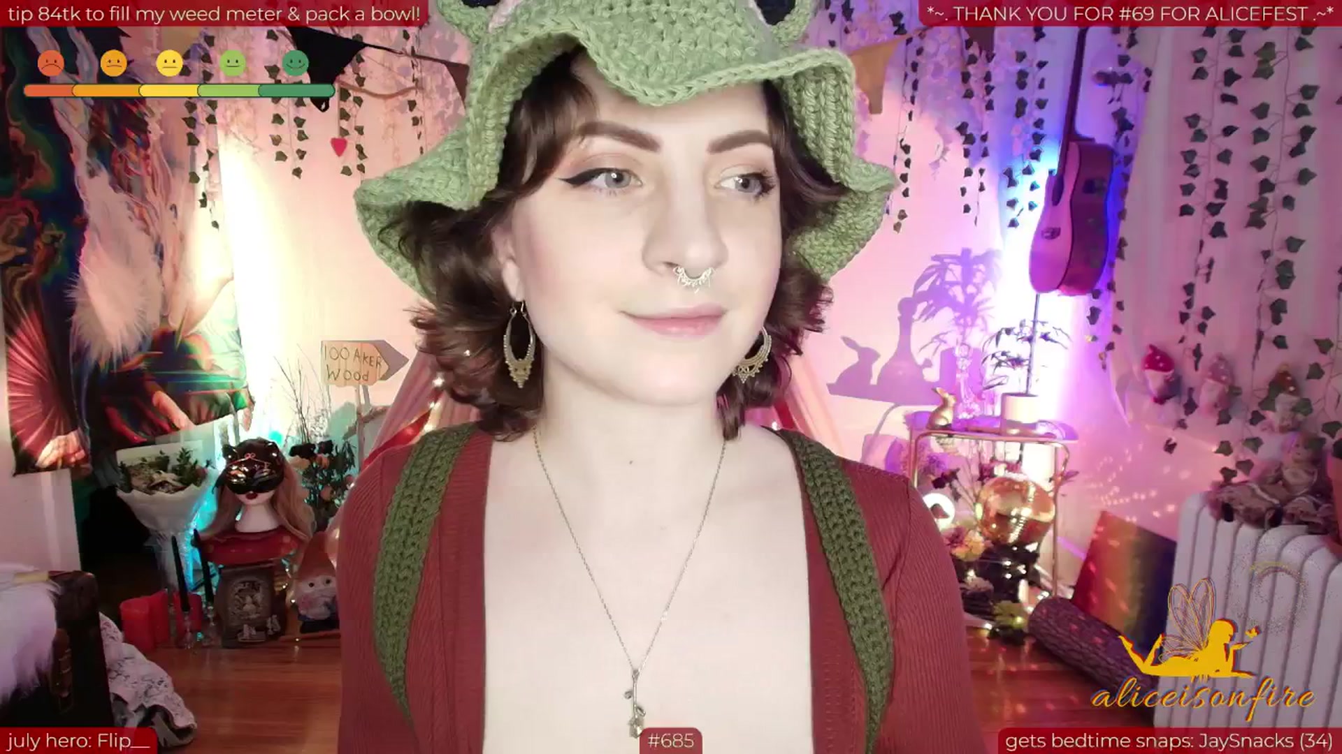 Gallery image thumbnail from aliceisonfire's myfreecams stream on, 07/04/2025, 05:40 image 5 of 20