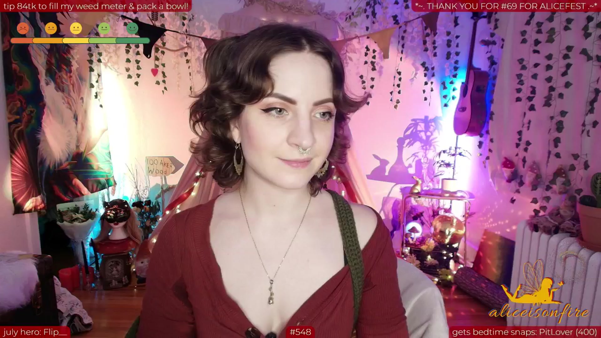 Gallery image thumbnail from aliceisonfire's myfreecams stream on, 07/04/2025, 05:58 image 9 of 20