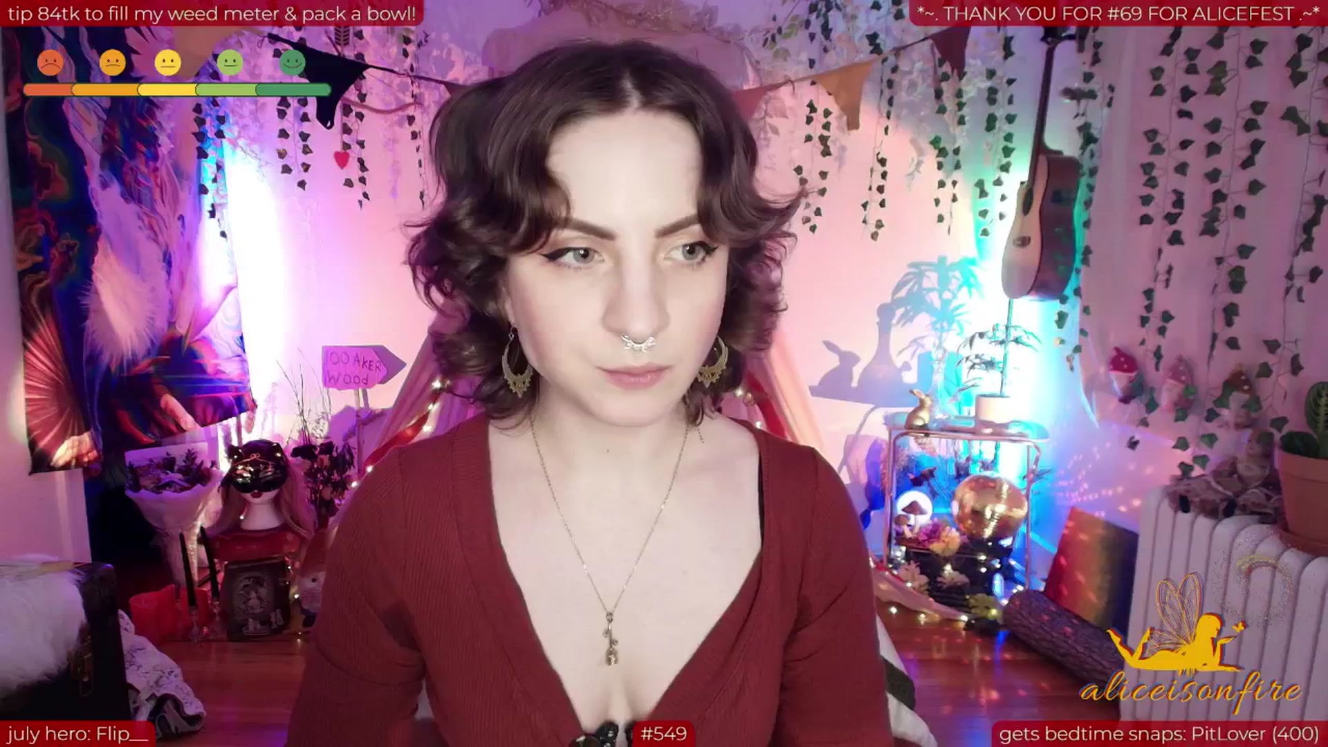 Gallery image thumbnail from aliceisonfire's myfreecams stream on, 07/04/2025, 05:58 image 14 of 20