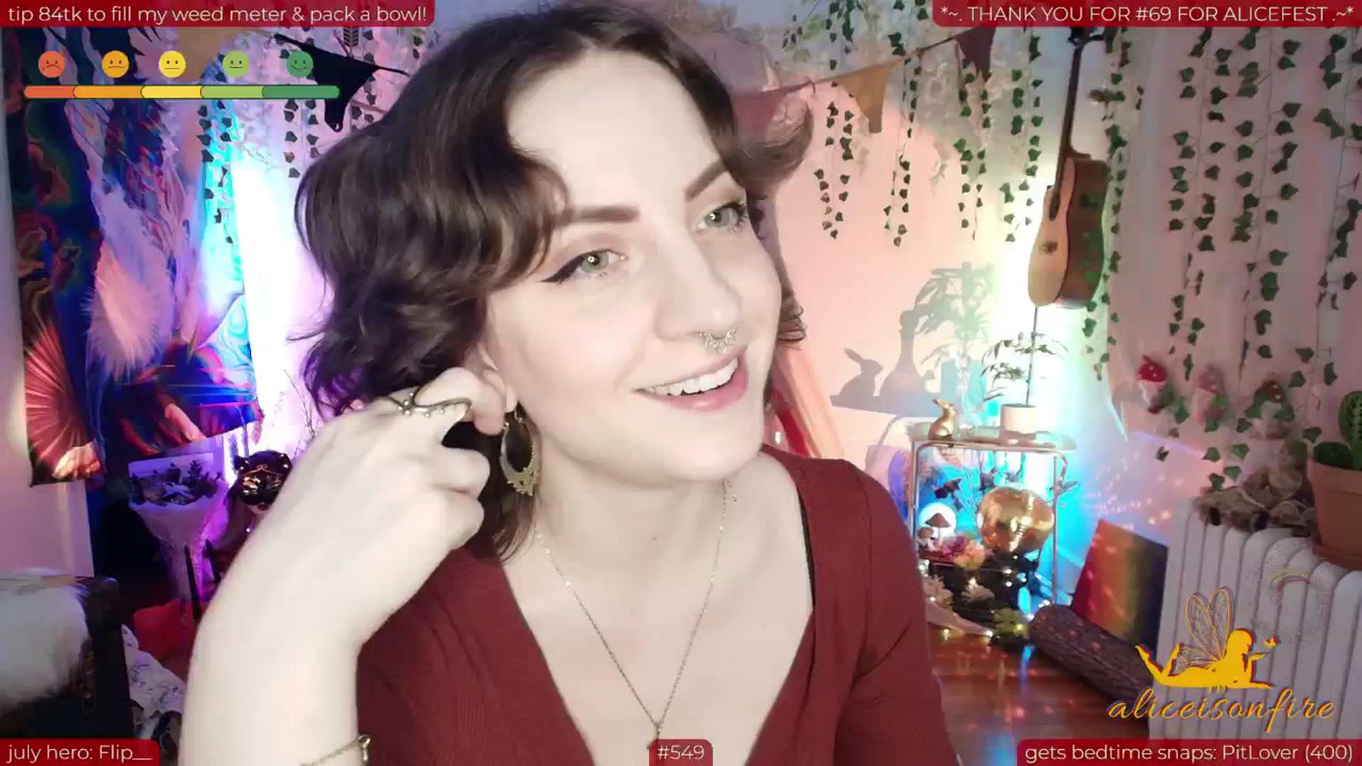 Gallery image thumbnail from aliceisonfire's myfreecams stream on, 07/04/2025, 05:58 image 16 of 20