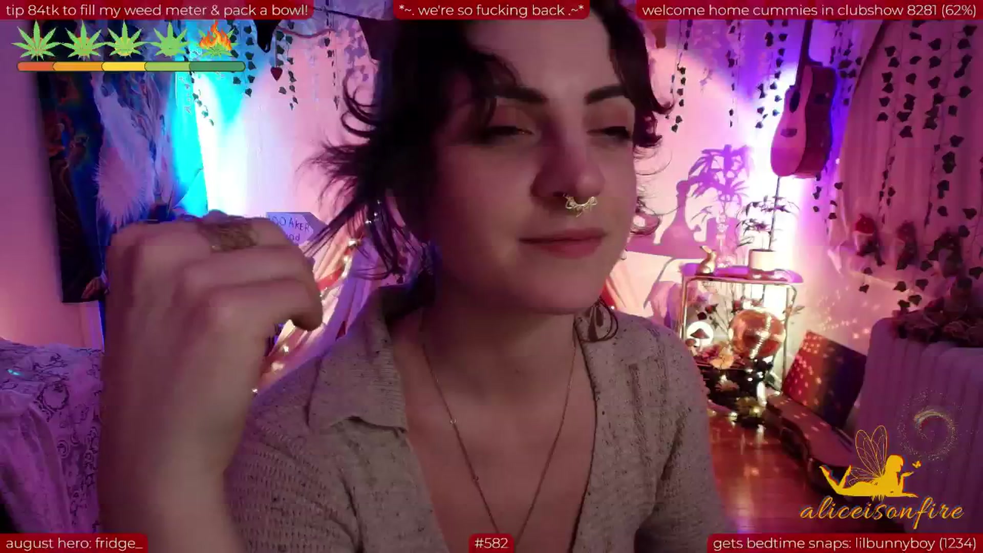 Gallery image thumbnail from aliceisonfire's myfreecams stream on, 08/06/2025, 13:08 image 19 of 20