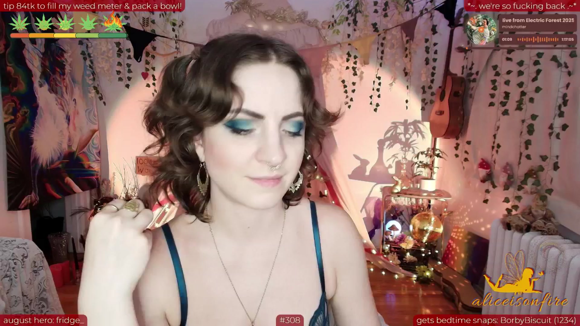 Gallery image thumbnail from aliceisonfire's myfreecams stream on, 08/08/2025, 10:02 image 3 of 20