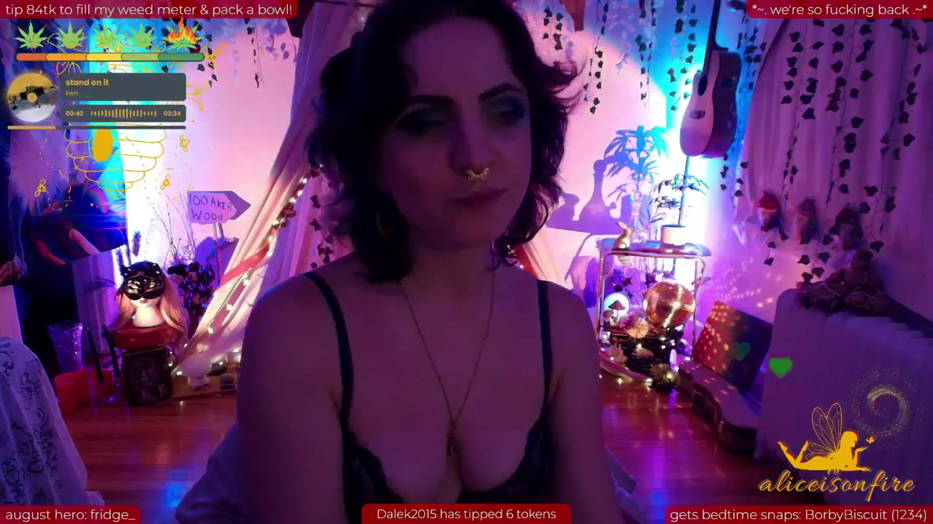 Gallery image thumbnail from aliceisonfire's myfreecams stream on, 08/08/2025, 10:02 image 16 of 20