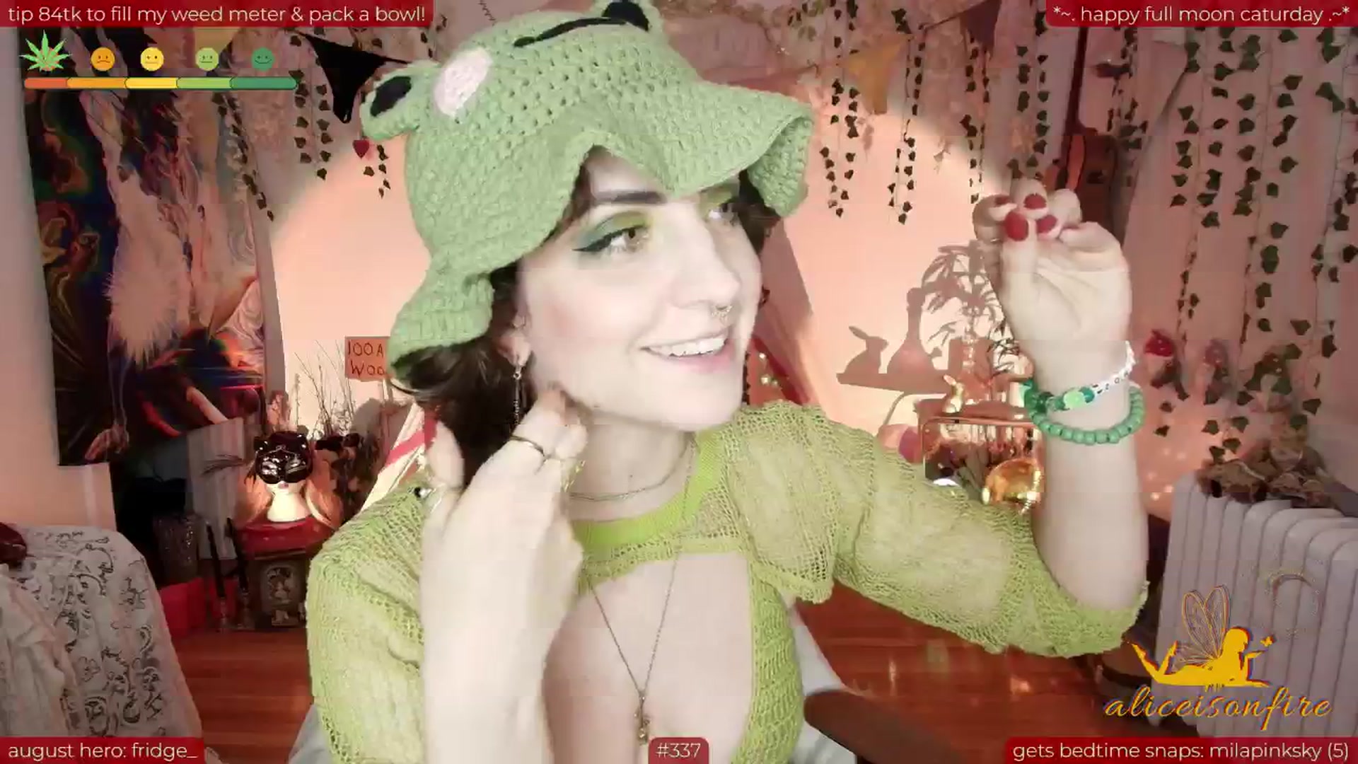 Gallery image thumbnail from aliceisonfire's myfreecams stream on, 08/12/2025, 05:11 image 12 of 20