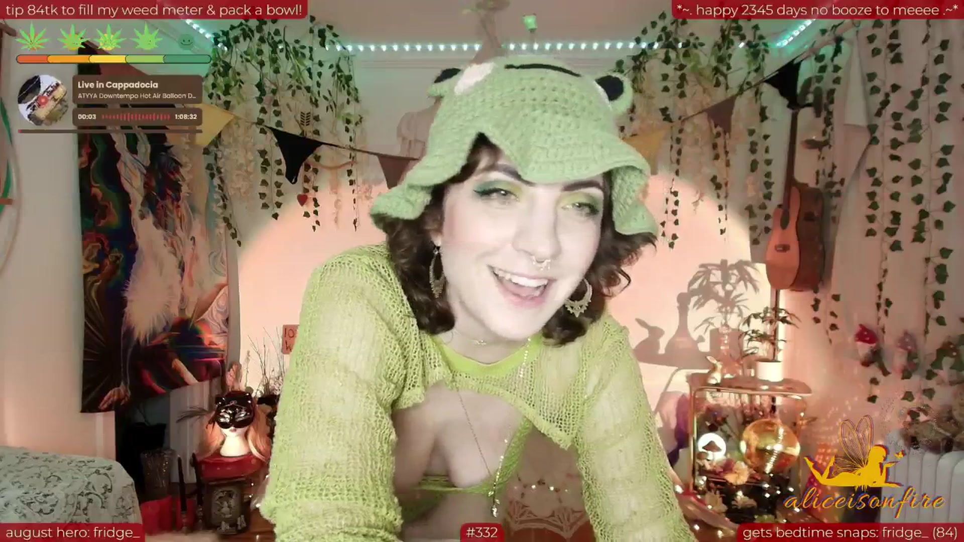 Gallery image thumbnail from aliceisonfire's myfreecams stream on, 08/12/2025, 10:20 image 5 of 20