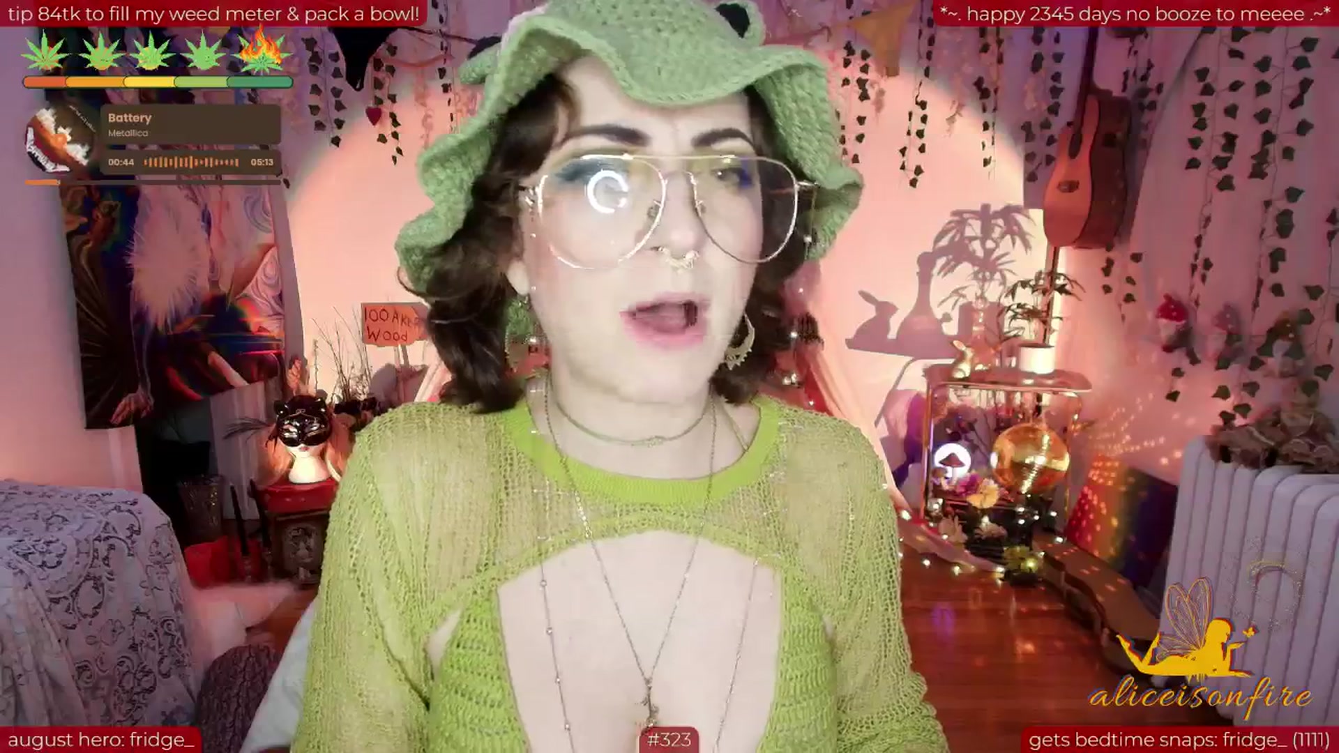 Gallery image thumbnail from aliceisonfire's myfreecams stream on, 08/12/2025, 10:20 image 10 of 20