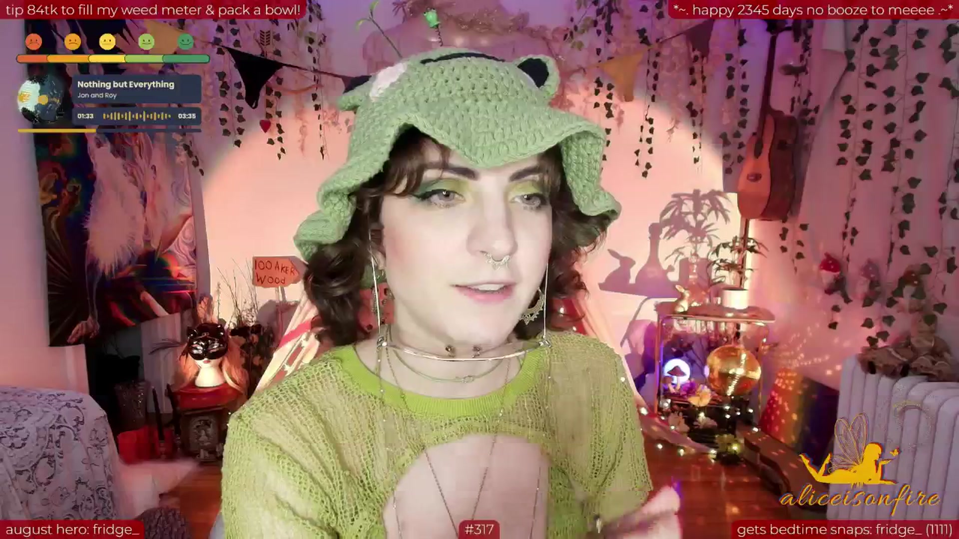 Gallery image thumbnail from aliceisonfire's myfreecams stream on, 08/12/2025, 10:20 image 12 of 20
