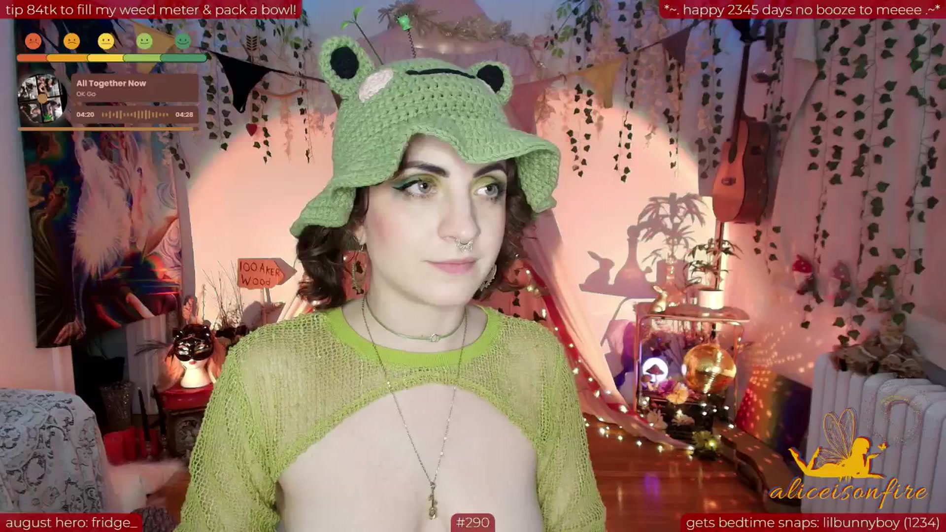 Gallery image thumbnail from aliceisonfire's myfreecams stream on, 08/12/2025, 10:59 image 2 of 20