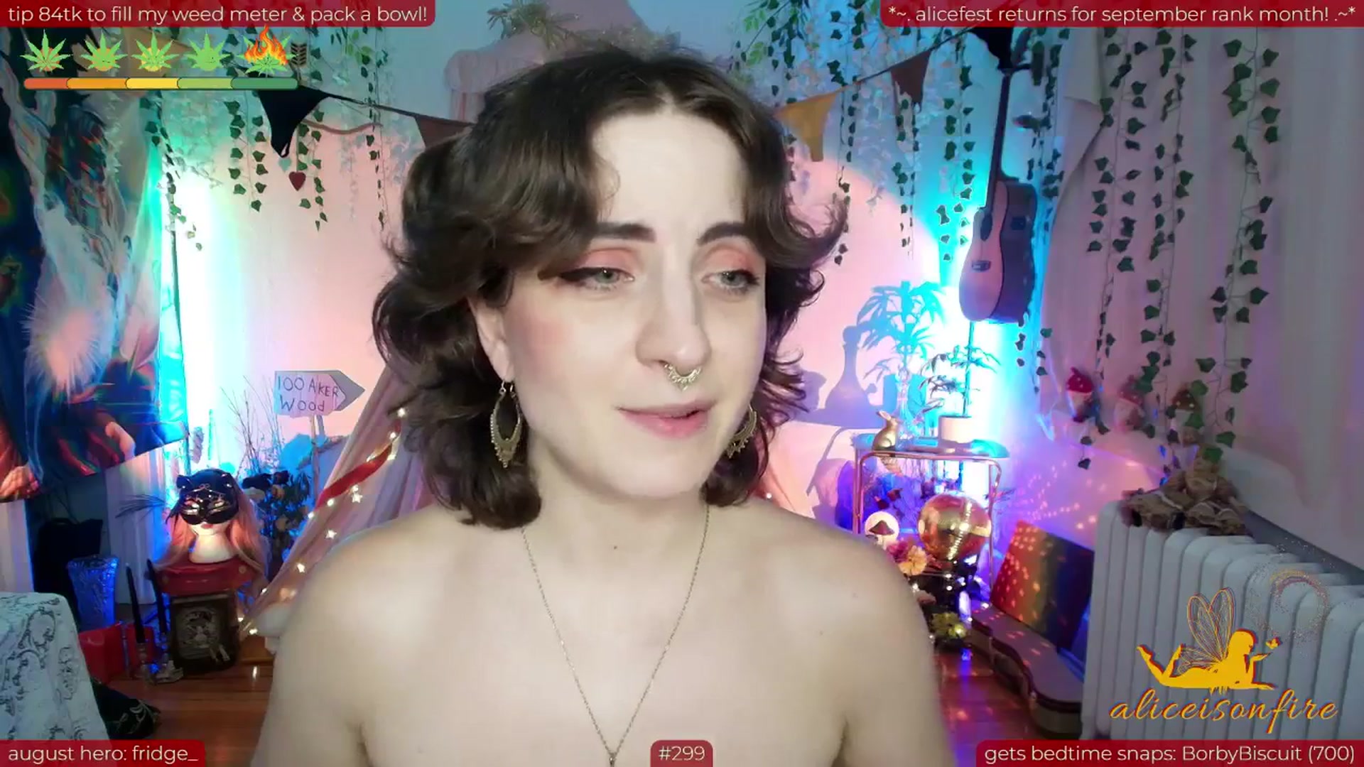 Gallery image thumbnail from aliceisonfire's myfreecams stream on, 08/20/2025, 10:20 image 19 of 20
