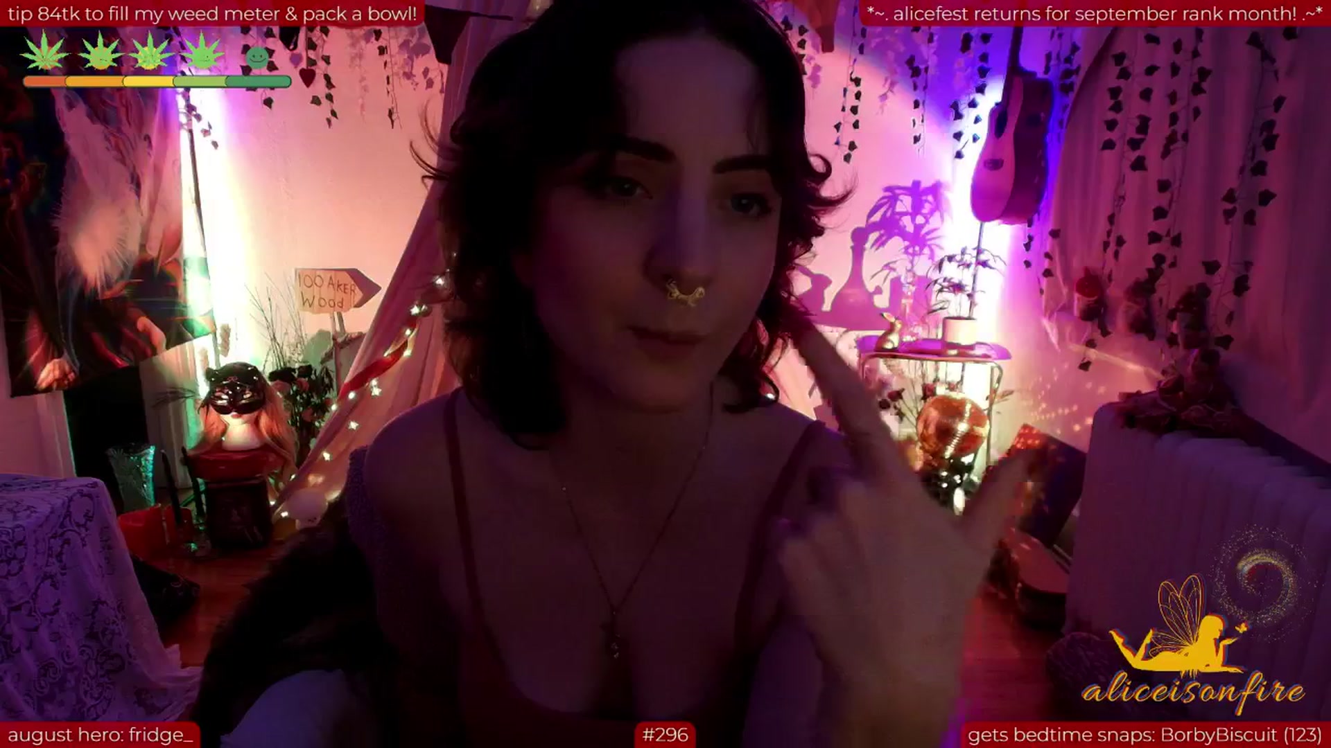 Gallery image thumbnail from aliceisonfire's myfreecams stream on, 08/21/2025, 08:30 image 11 of 20
