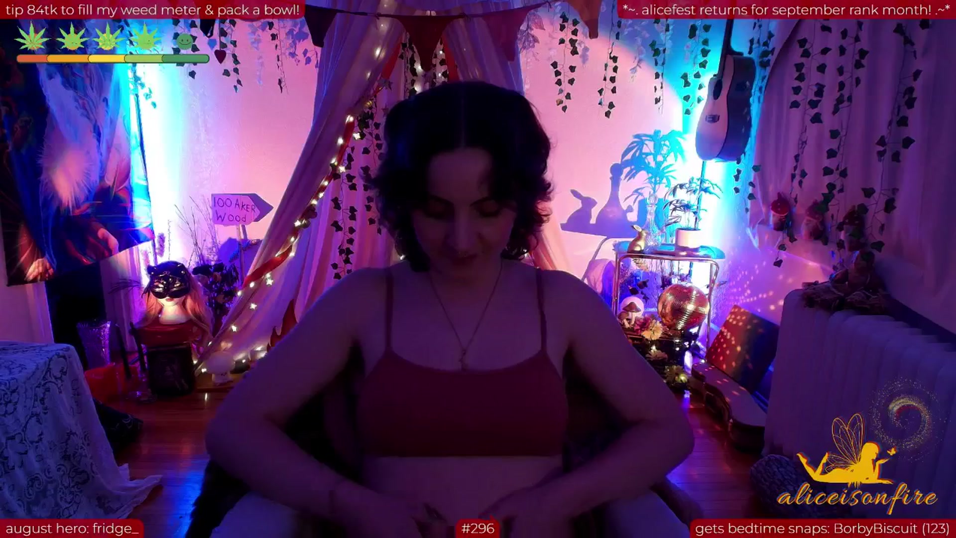 Gallery image thumbnail from aliceisonfire's myfreecams stream on, 08/21/2025, 08:30 image 14 of 20