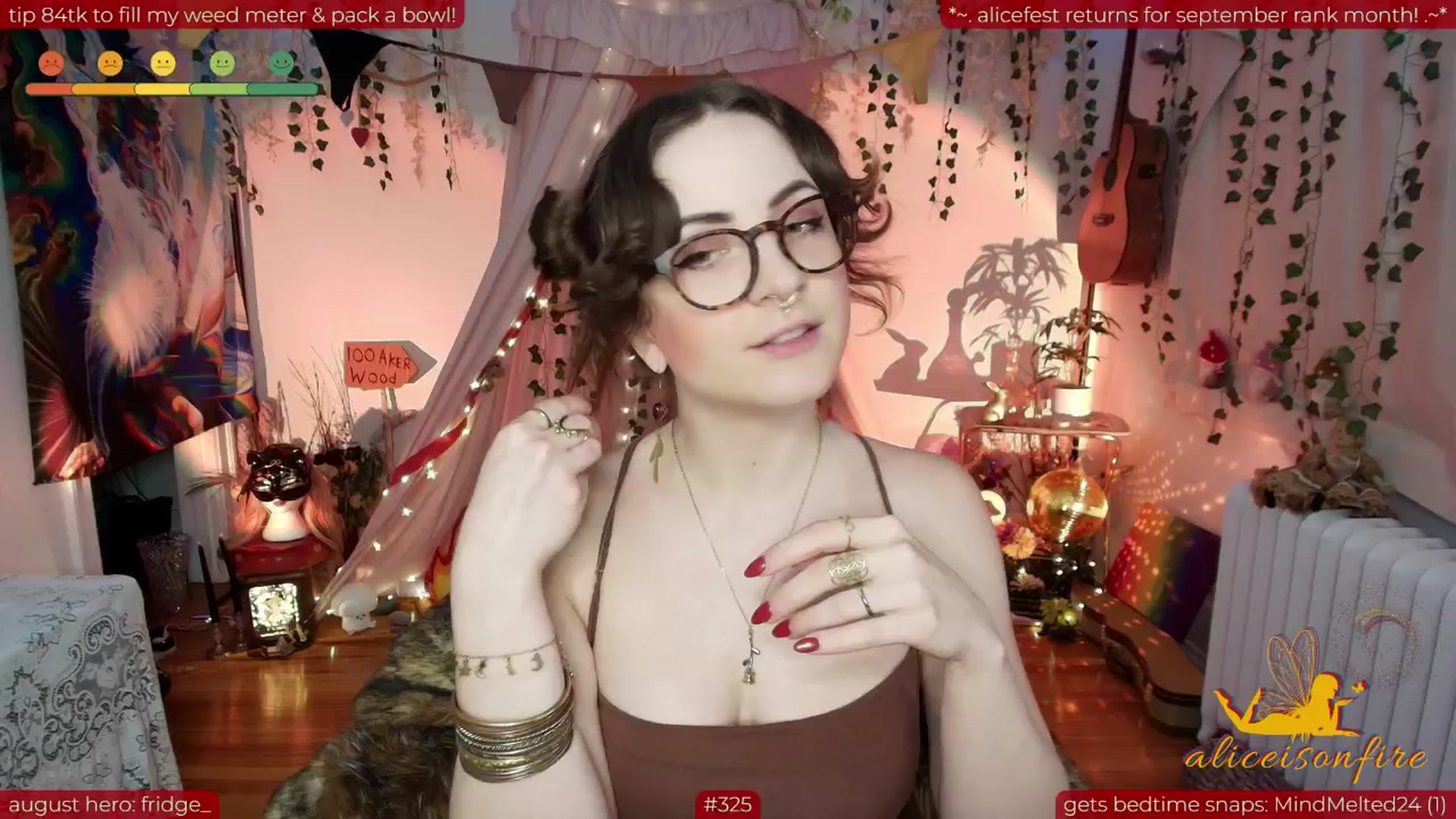 Gallery image thumbnail from aliceisonfire's myfreecams stream on, 08/23/2025, 05:58 image 19 of 20