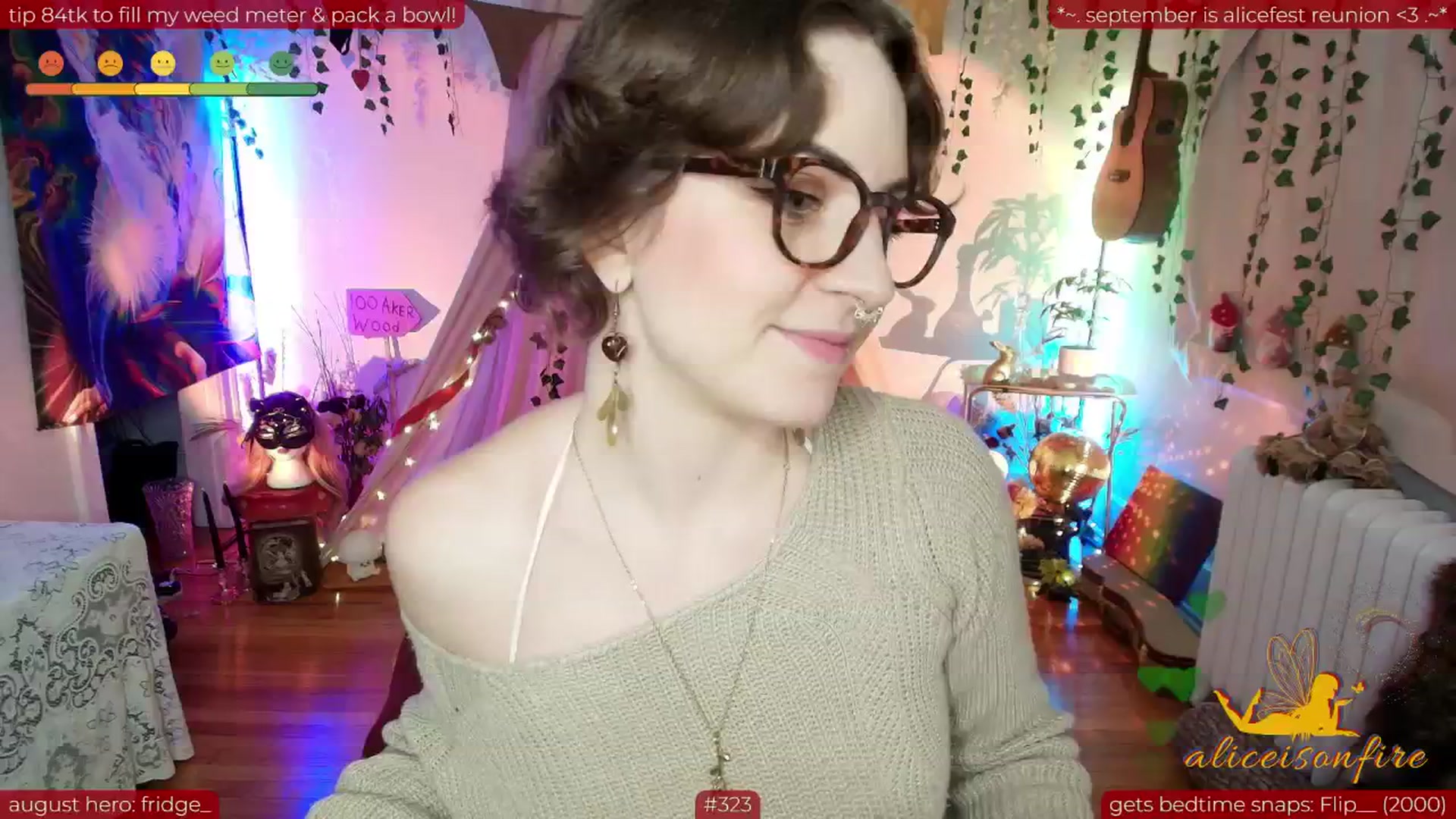 Gallery image thumbnail from aliceisonfire's myfreecams stream on, 08/25/2025, 10:27 image 1 of 20