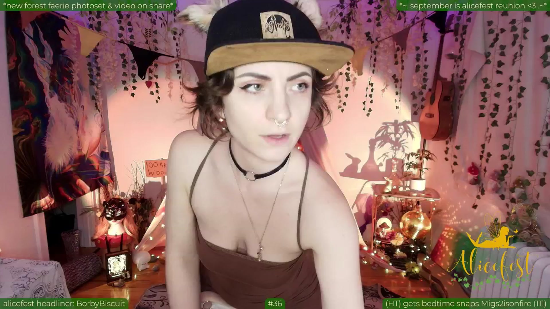 Gallery image thumbnail from aliceisonfire's myfreecams stream on, 09/03/2025, 11:03 image 3 of 20