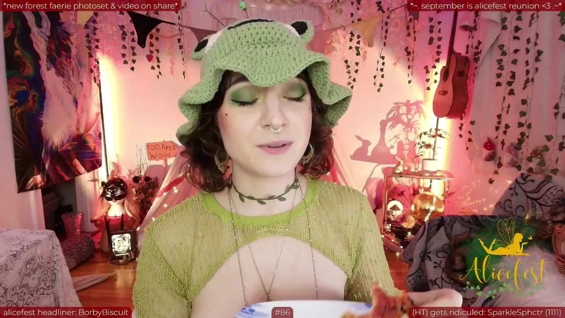 Gallery image thumbnail from aliceisonfire's myfreecams stream on, 09/12/2025, 09:06 image 13 of 20