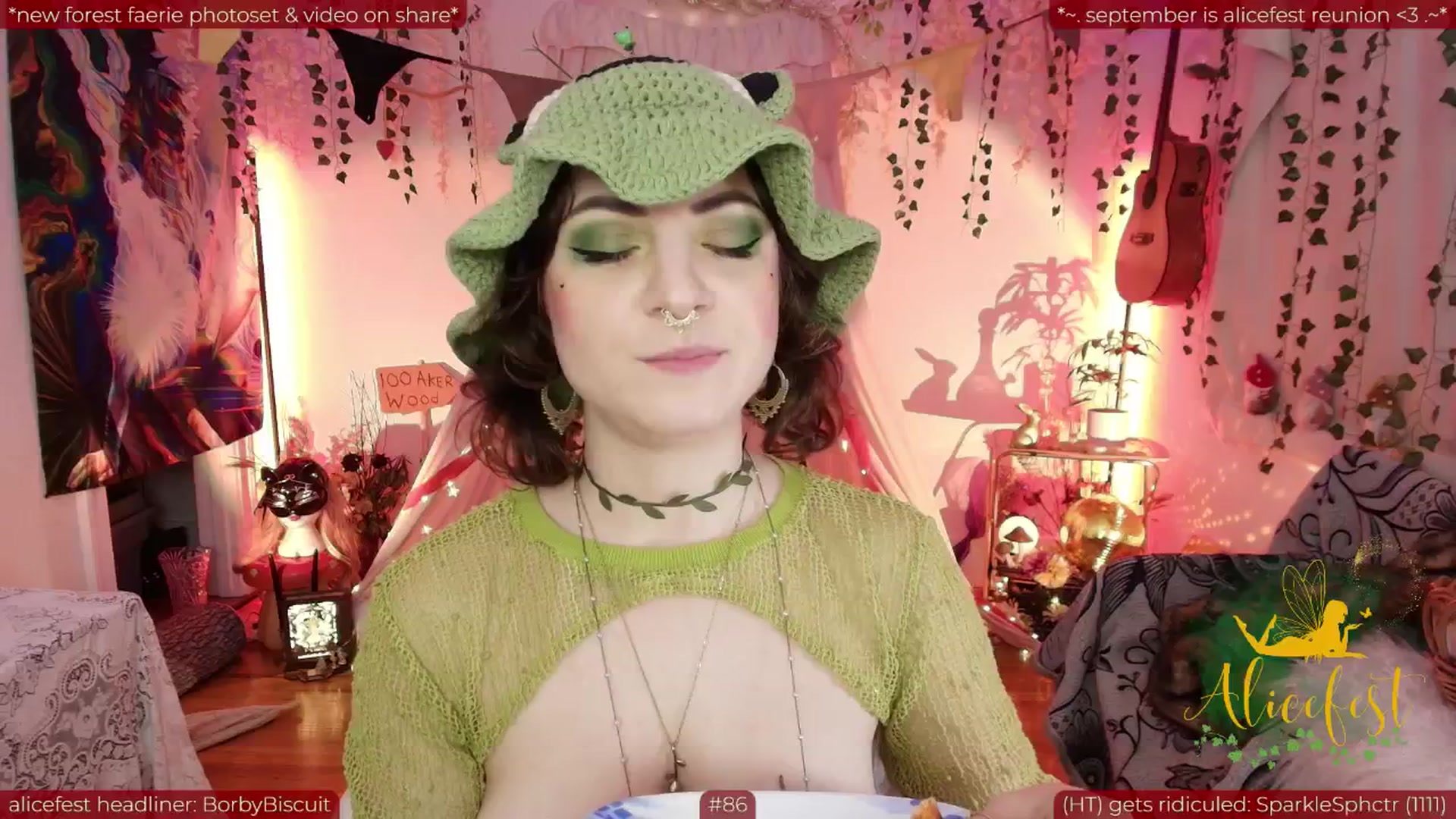 Gallery image thumbnail from aliceisonfire's myfreecams stream on, 09/12/2025, 09:06 image 15 of 20
