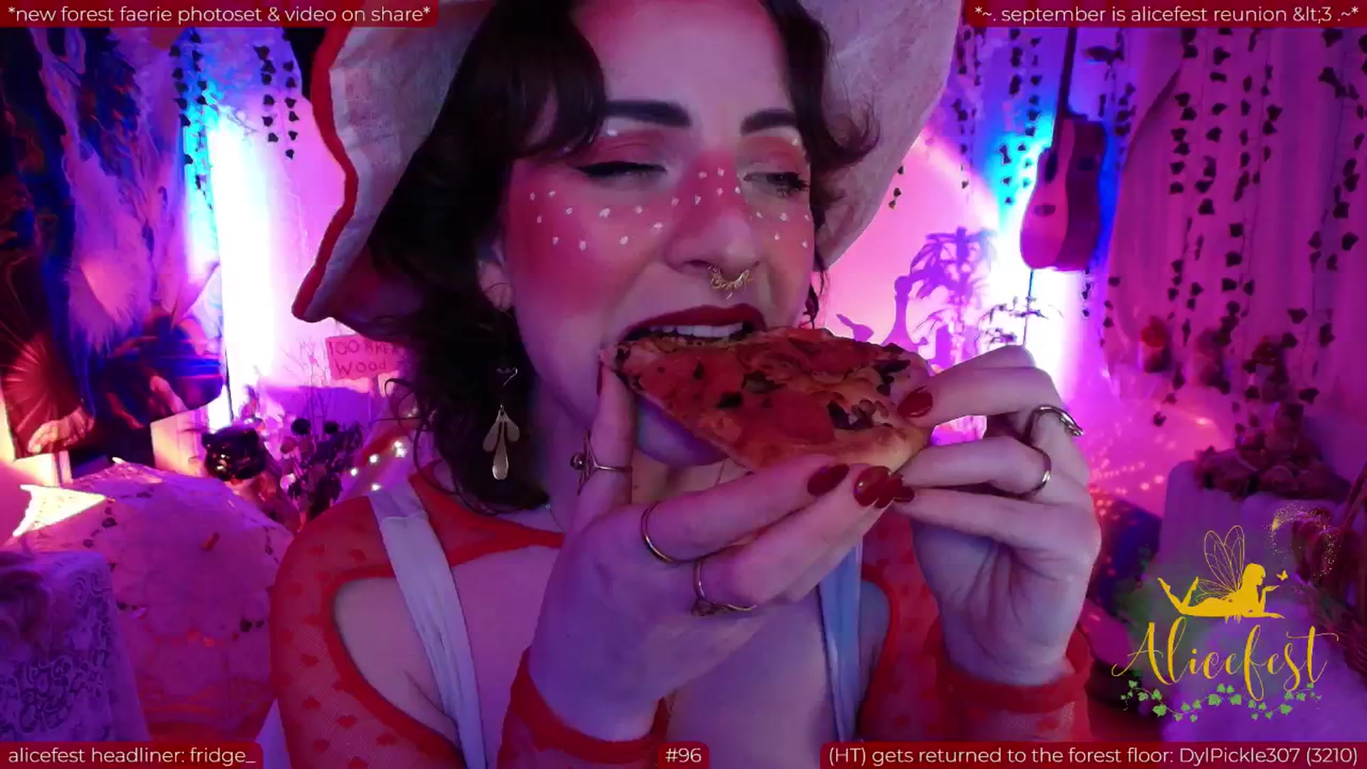Gallery image thumbnail from aliceisonfire's myfreecams stream on, 09/20/2025, 09:17 image 6 of 20