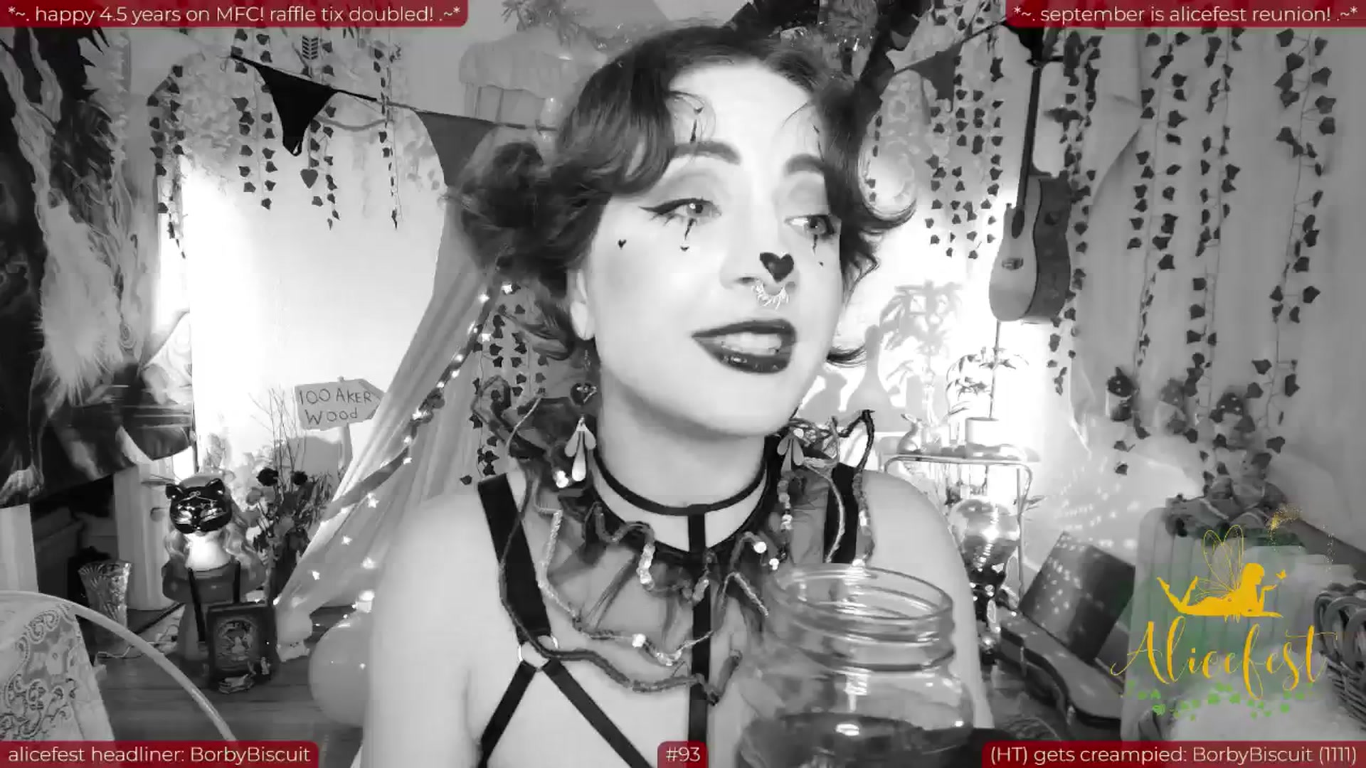 Gallery image thumbnail from aliceisonfire's myfreecams stream on, 09/25/2025, 12:33 image 8 of 20