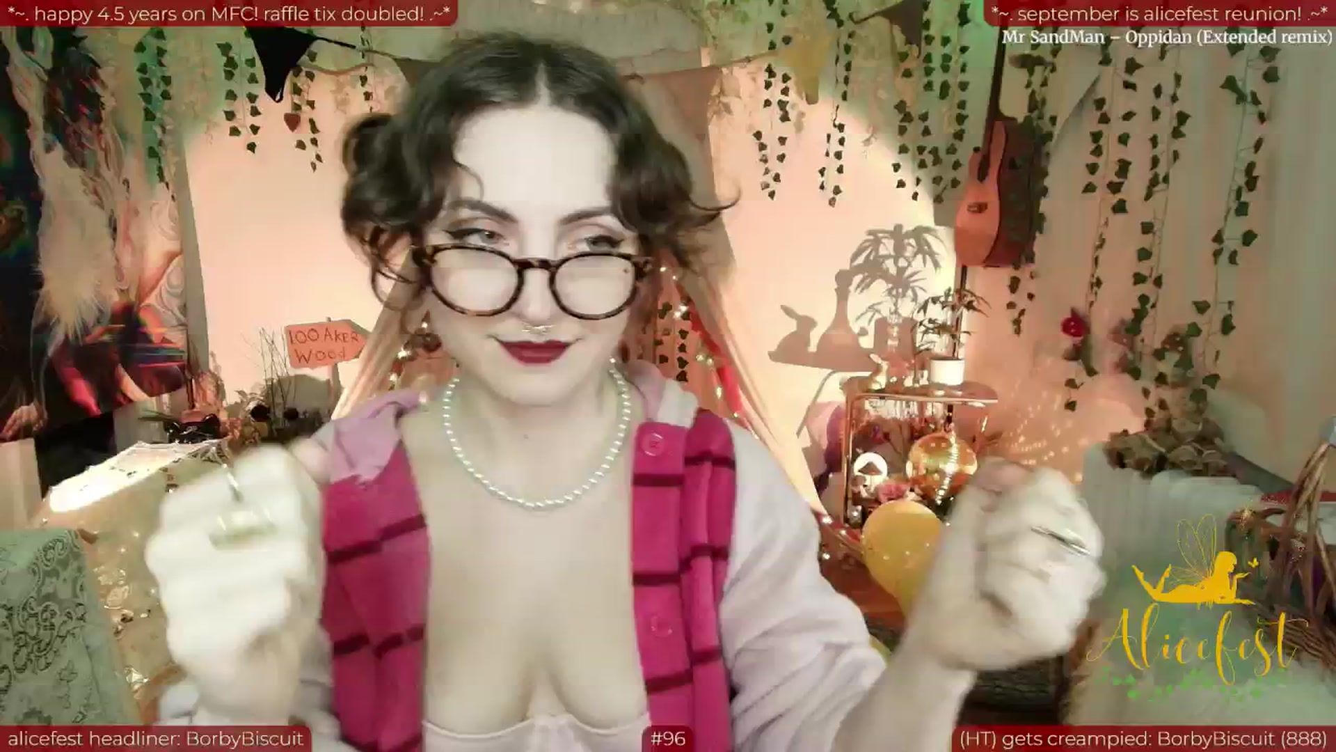 Gallery image thumbnail from aliceisonfire's myfreecams stream on, 09/26/2025, 10:01 image 11 of 20
