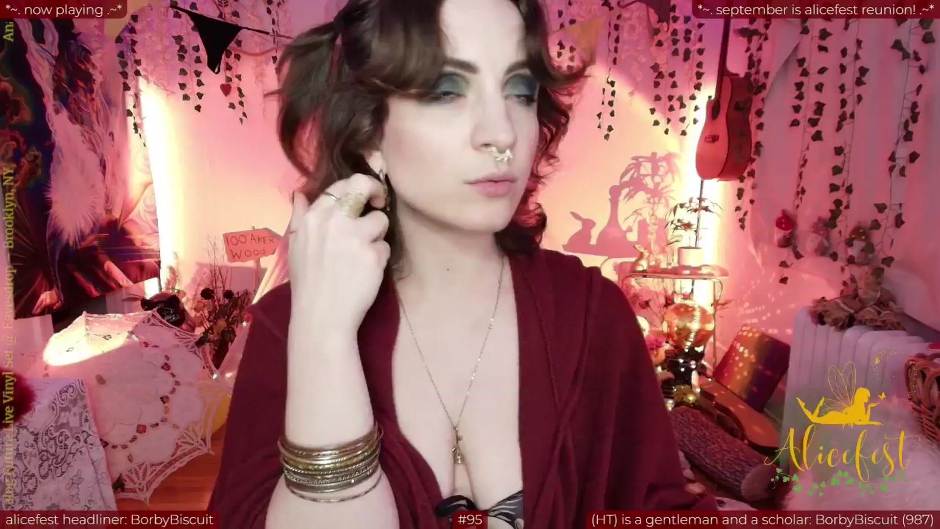Gallery image thumbnail from aliceisonfire's myfreecams stream on, 09/29/2025, 10:16 image 16 of 20