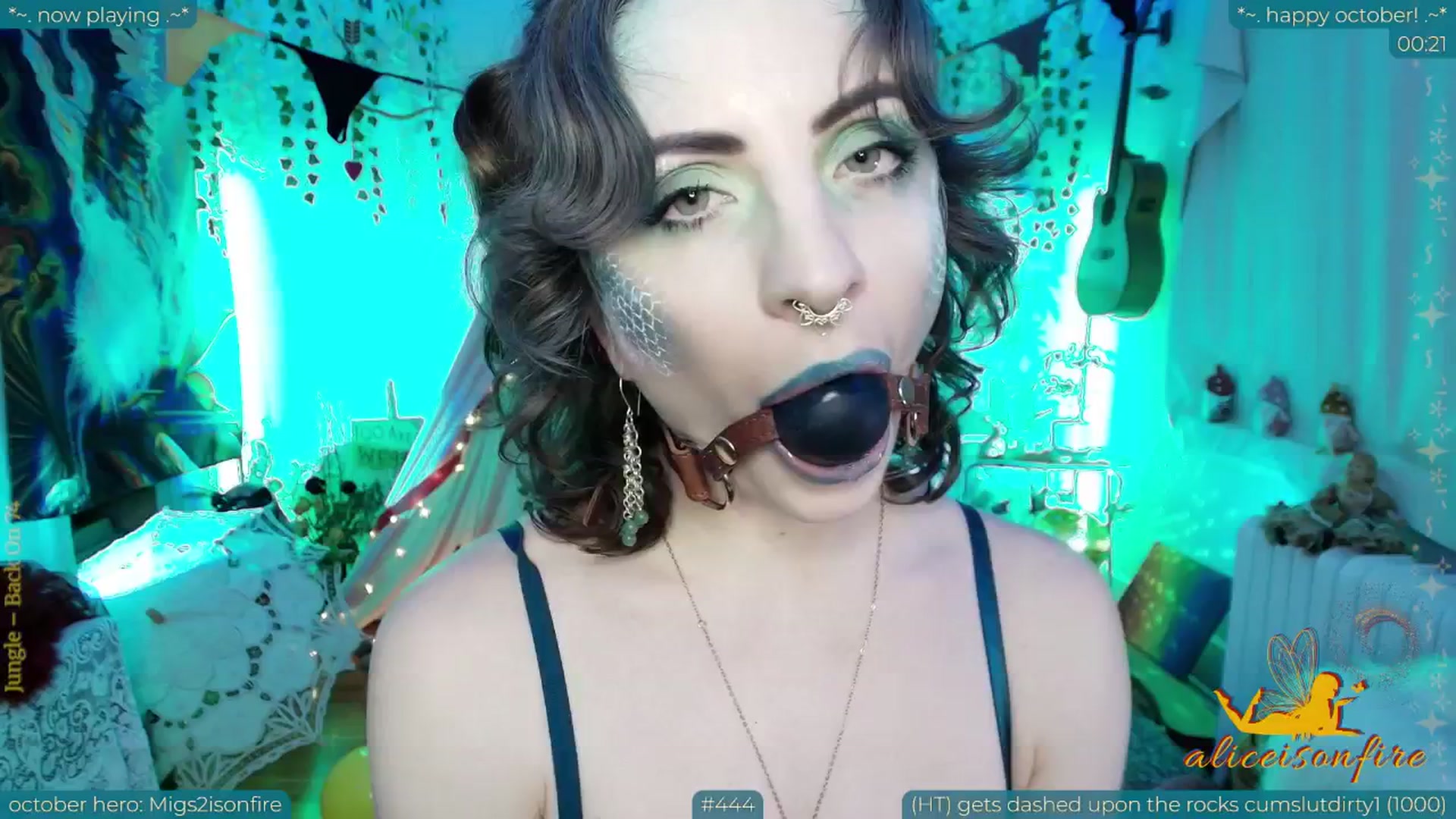 Gallery image thumbnail from aliceisonfire's myfreecams stream on, 10/04/2025, 12:54 image 2 of 20