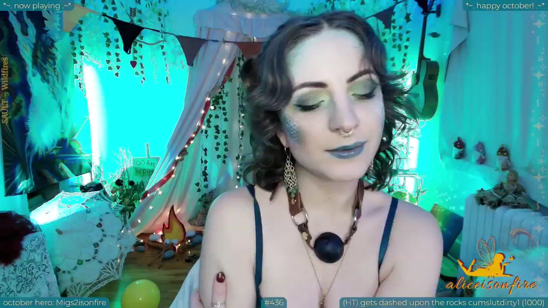 Gallery image thumbnail from aliceisonfire's myfreecams stream on, 10/04/2025, 12:54 image 3 of 20