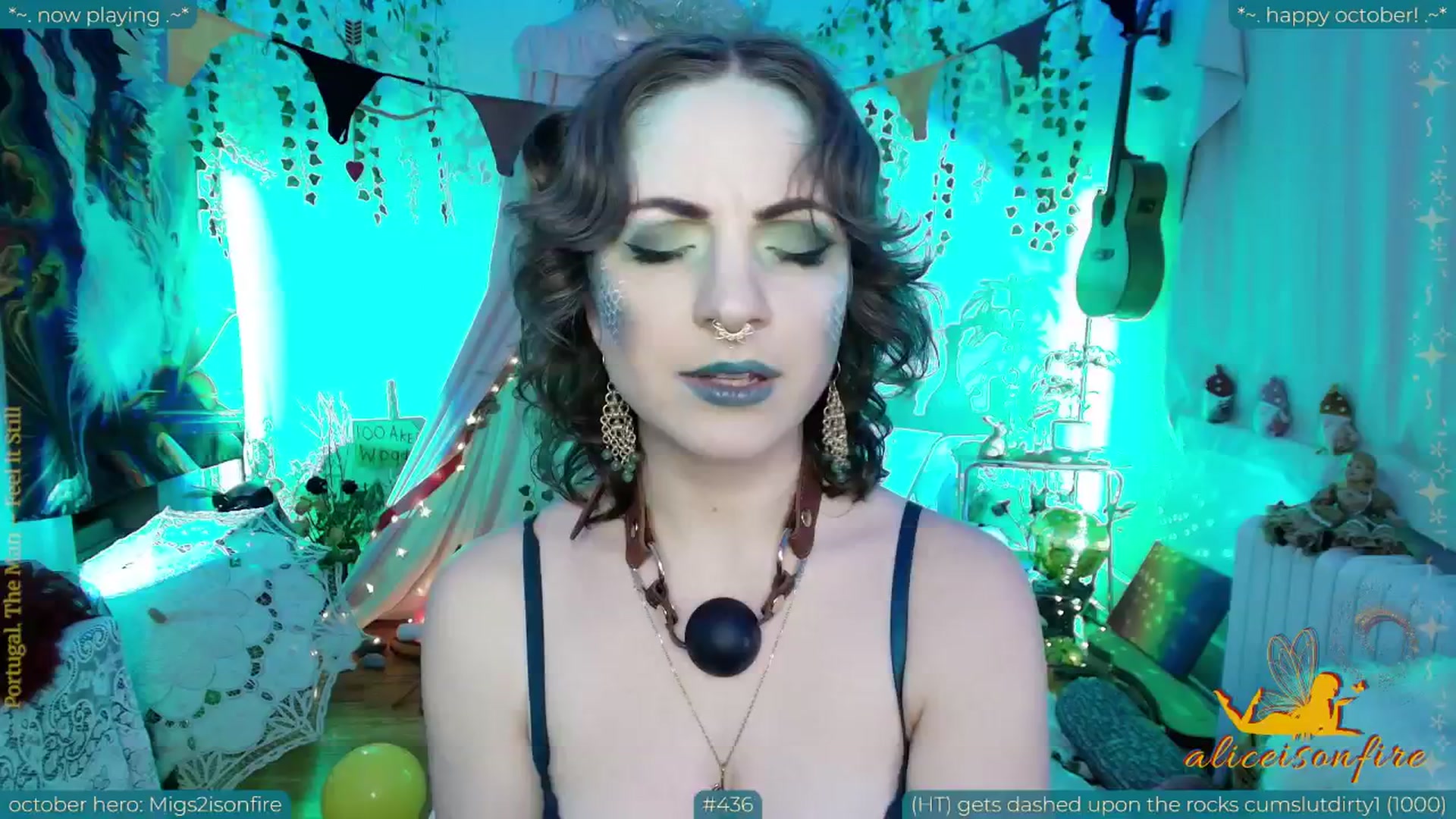 Gallery image thumbnail from aliceisonfire's myfreecams stream on, 10/04/2025, 12:54 image 4 of 20