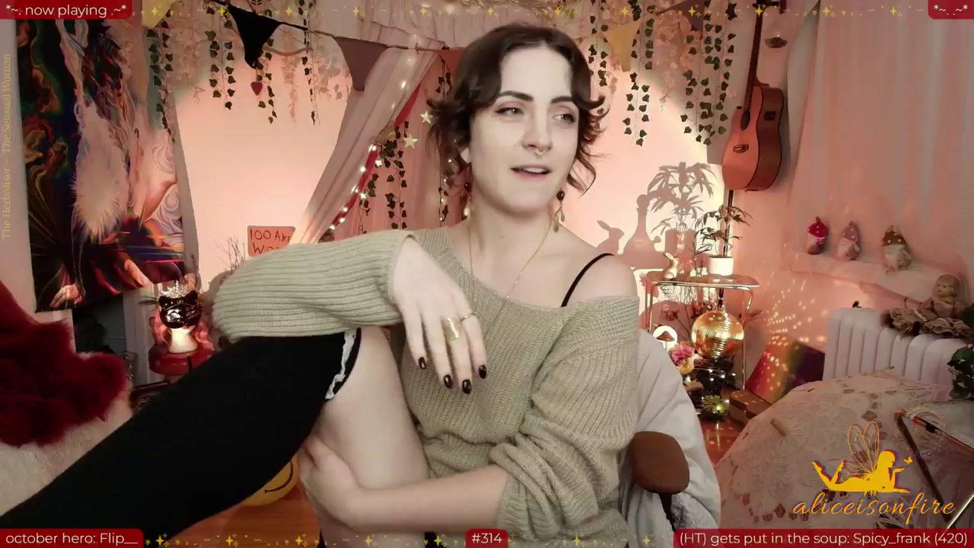 Gallery image thumbnail from aliceisonfire's myfreecams stream on, 10/13/2025, 05:58 image 16 of 20
