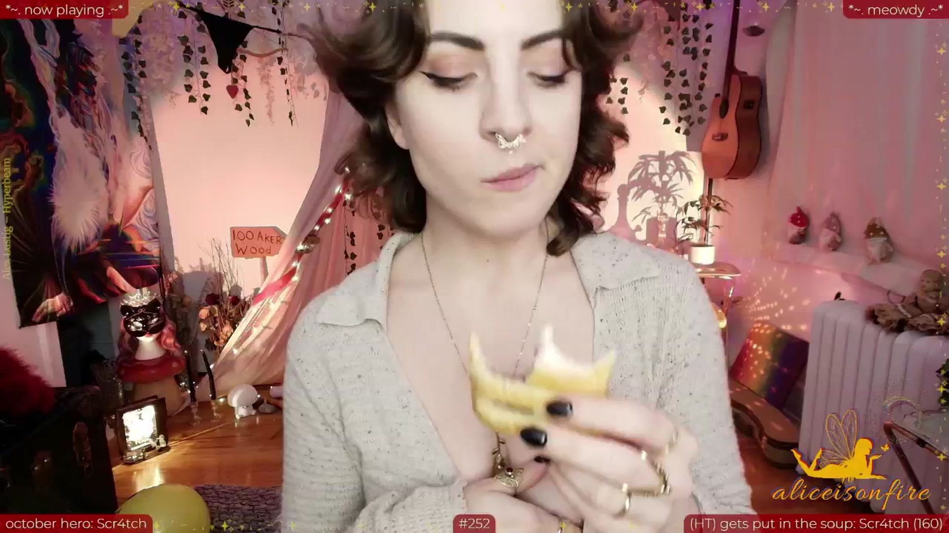 Gallery image thumbnail from aliceisonfire's myfreecams stream on, 10/15/2025, 10:44 image 13 of 20