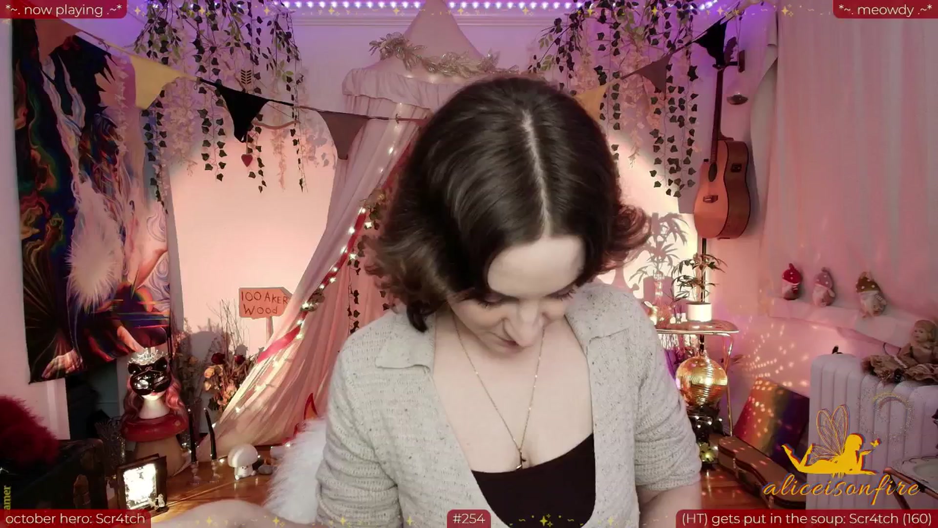 Gallery image thumbnail from aliceisonfire's myfreecams stream on, 10/15/2025, 10:44 image 6 of 20