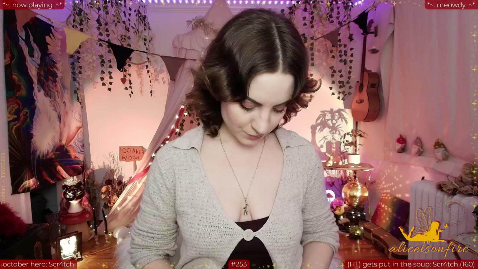 Gallery image thumbnail from aliceisonfire's myfreecams stream on, 10/15/2025, 10:44 image 9 of 20
