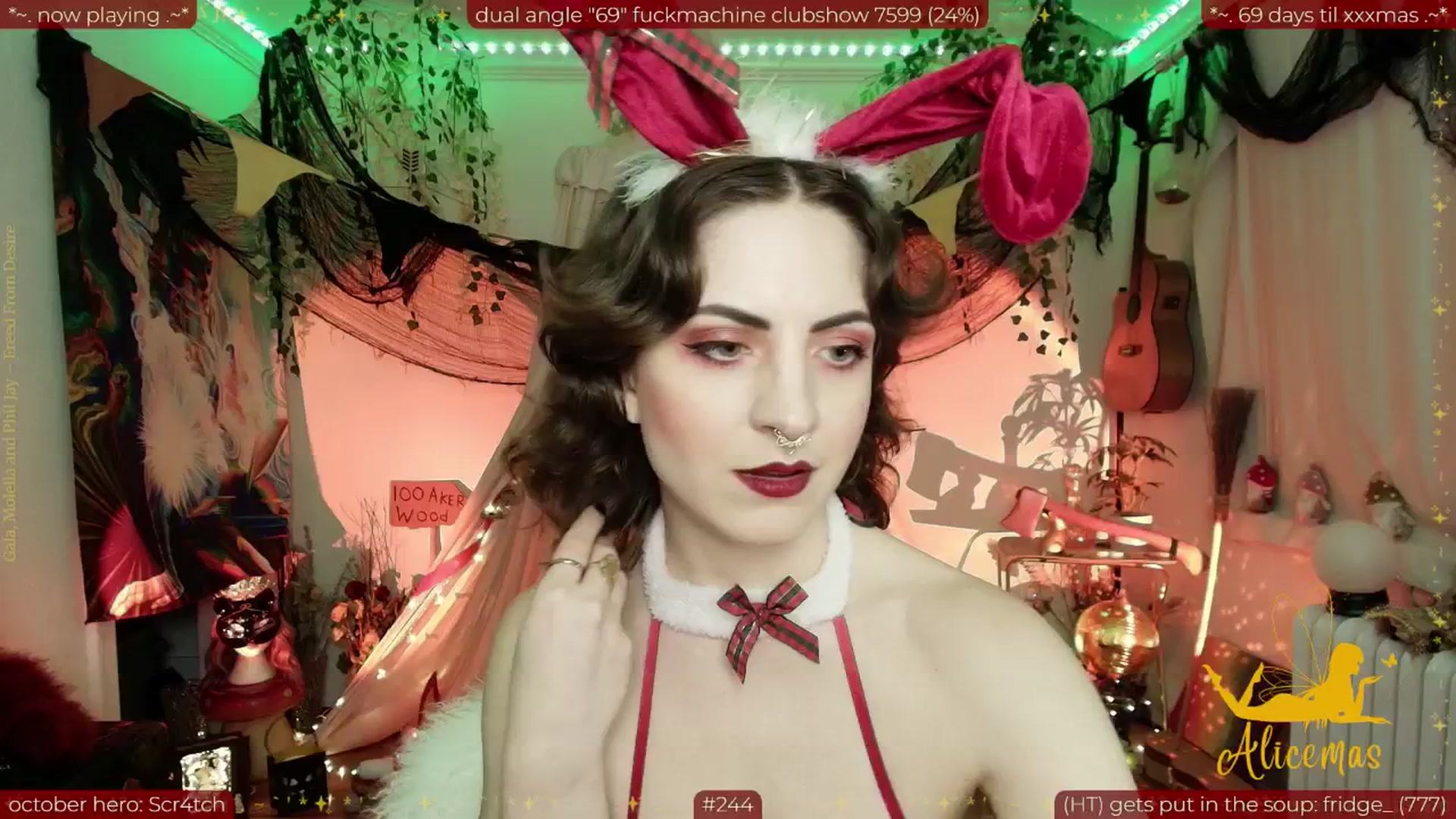 Gallery image thumbnail from aliceisonfire's myfreecams stream on, 10/18/2025, 10:00 image 8 of 20