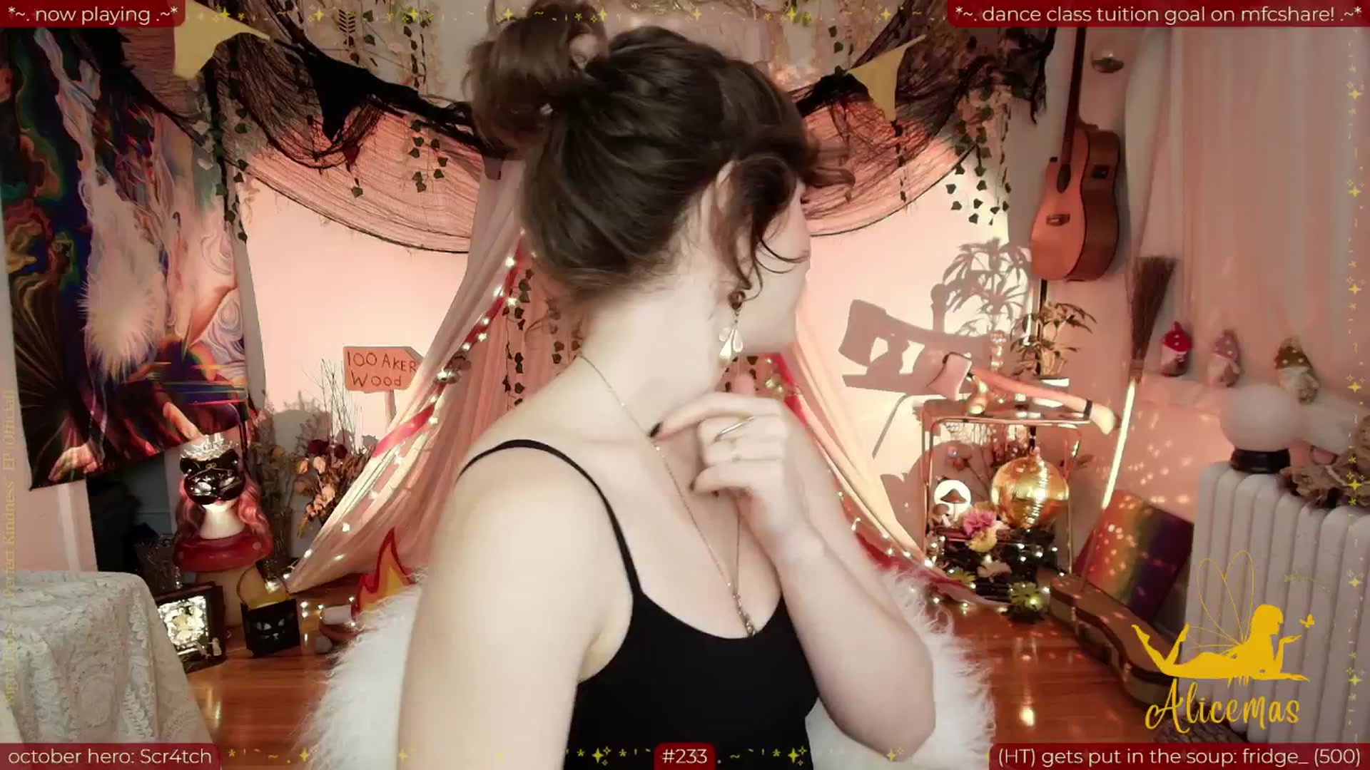 Gallery image thumbnail from aliceisonfire's myfreecams stream on, 10/22/2025, 07:19 image 8 of 20