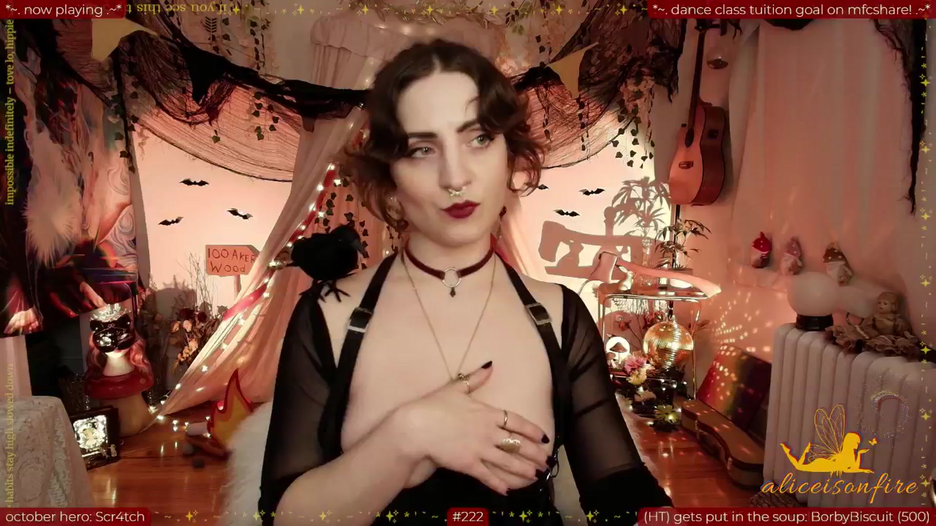 Gallery image thumbnail from aliceisonfire's myfreecams stream on, 10/23/2025, 09:46 image 18 of 20