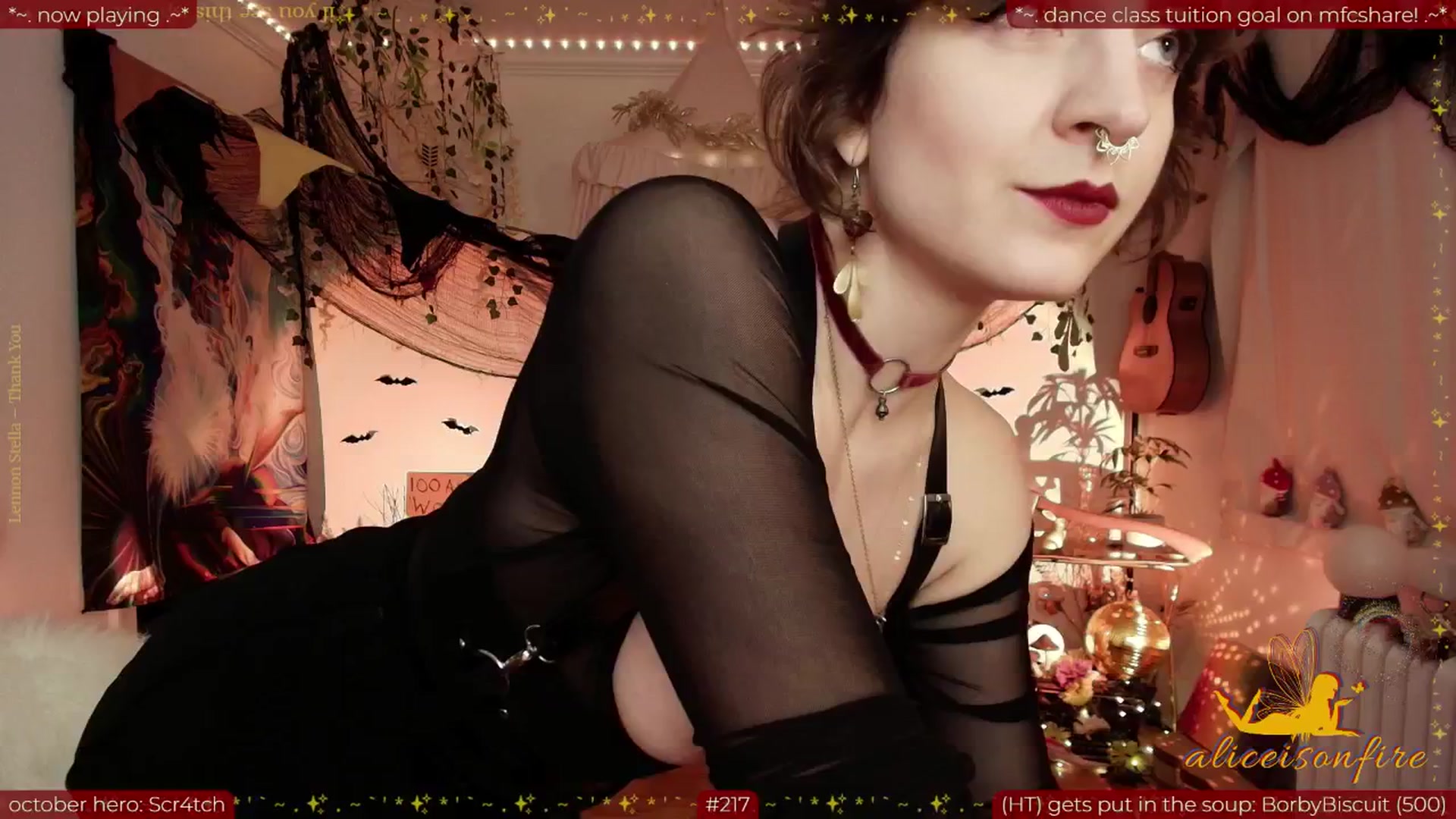 Gallery image thumbnail from aliceisonfire's myfreecams stream on, 10/23/2025, 10:34 image 16 of 20