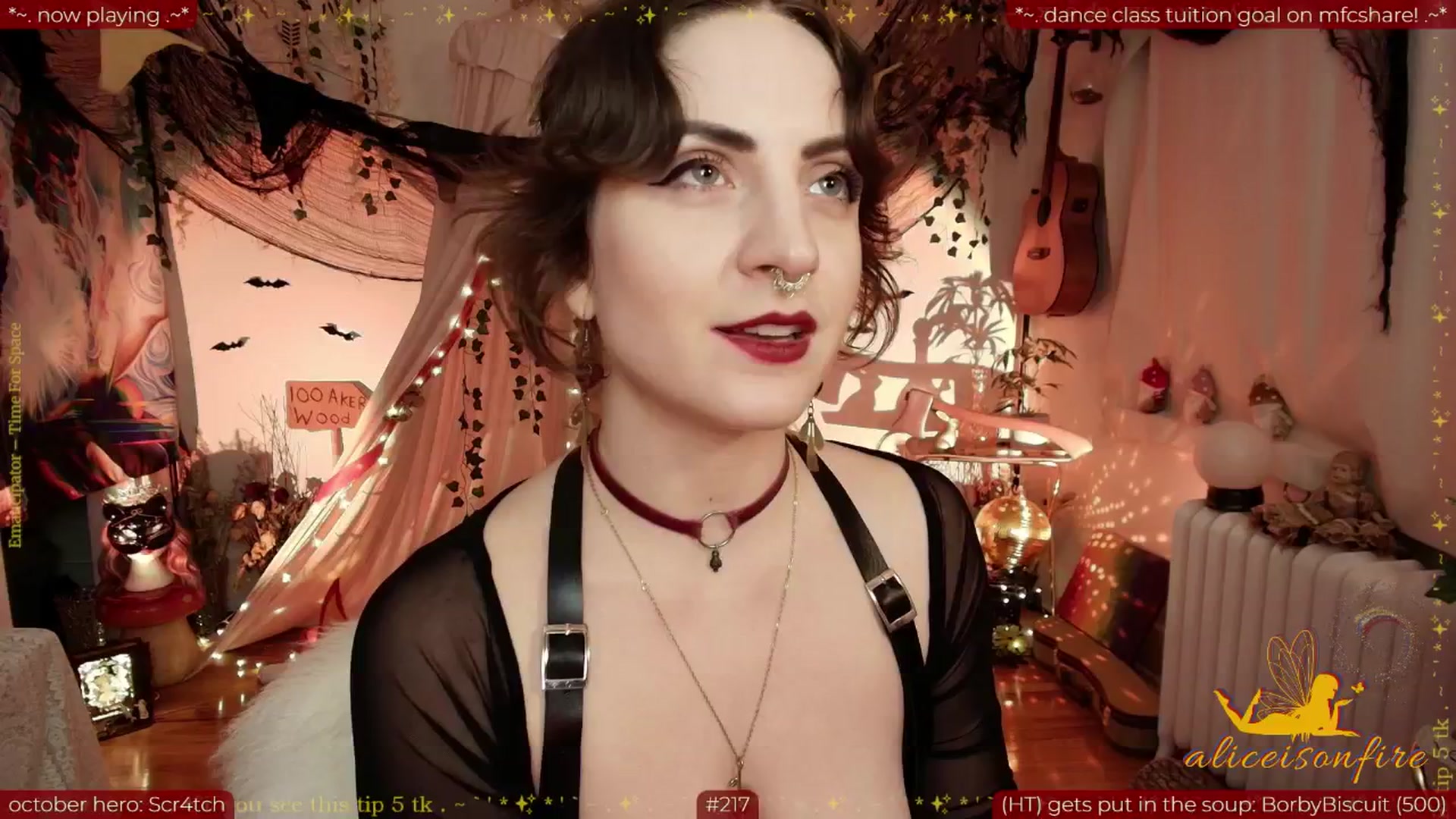 Gallery image thumbnail from aliceisonfire's myfreecams stream on, 10/23/2025, 10:34 image 9 of 20