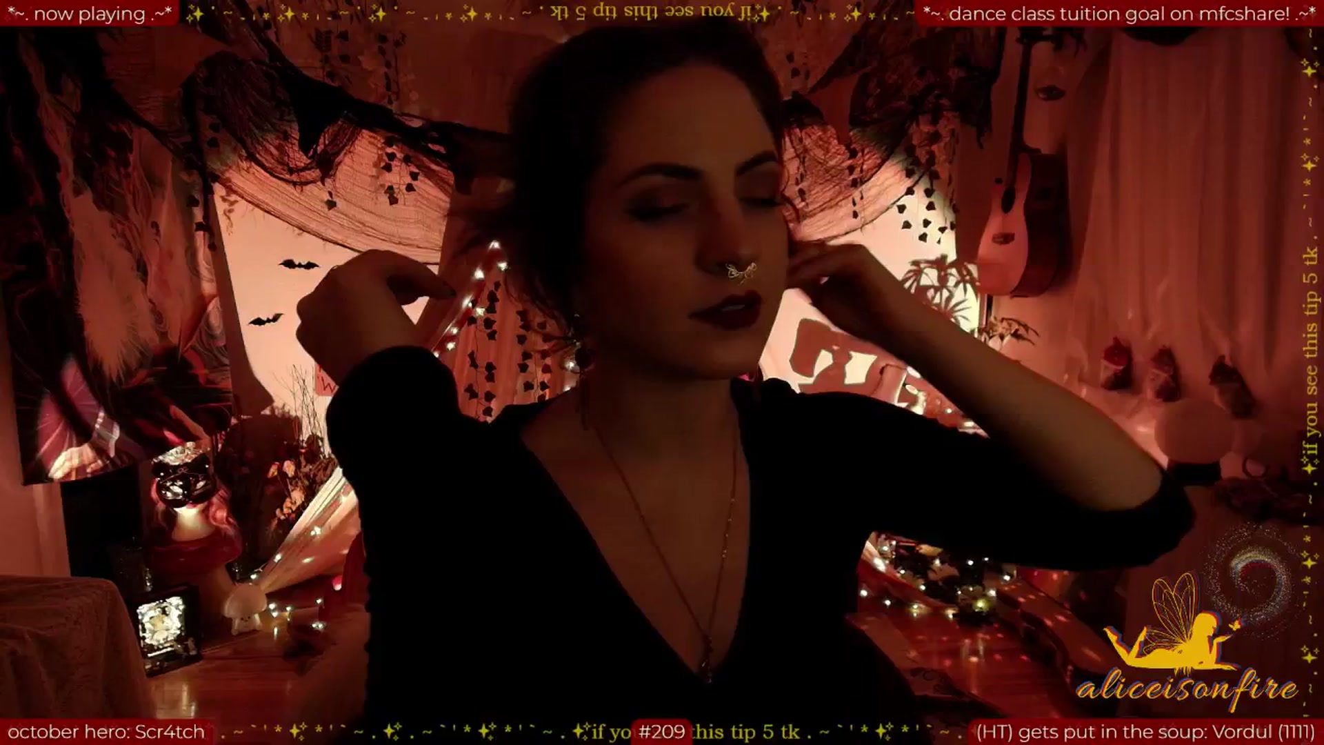 Gallery image thumbnail from aliceisonfire's myfreecams stream on, 10/25/2025, 13:03 image 11 of 20