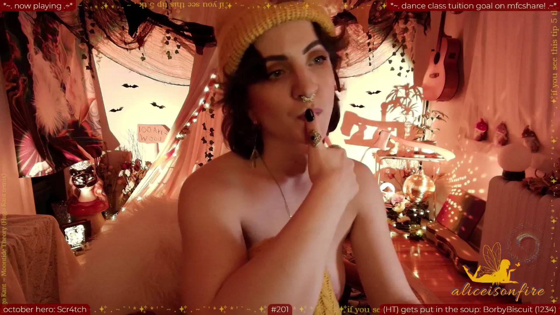 Gallery image thumbnail from aliceisonfire's myfreecams stream on, 10/27/2025, 11:06 image 11 of 20