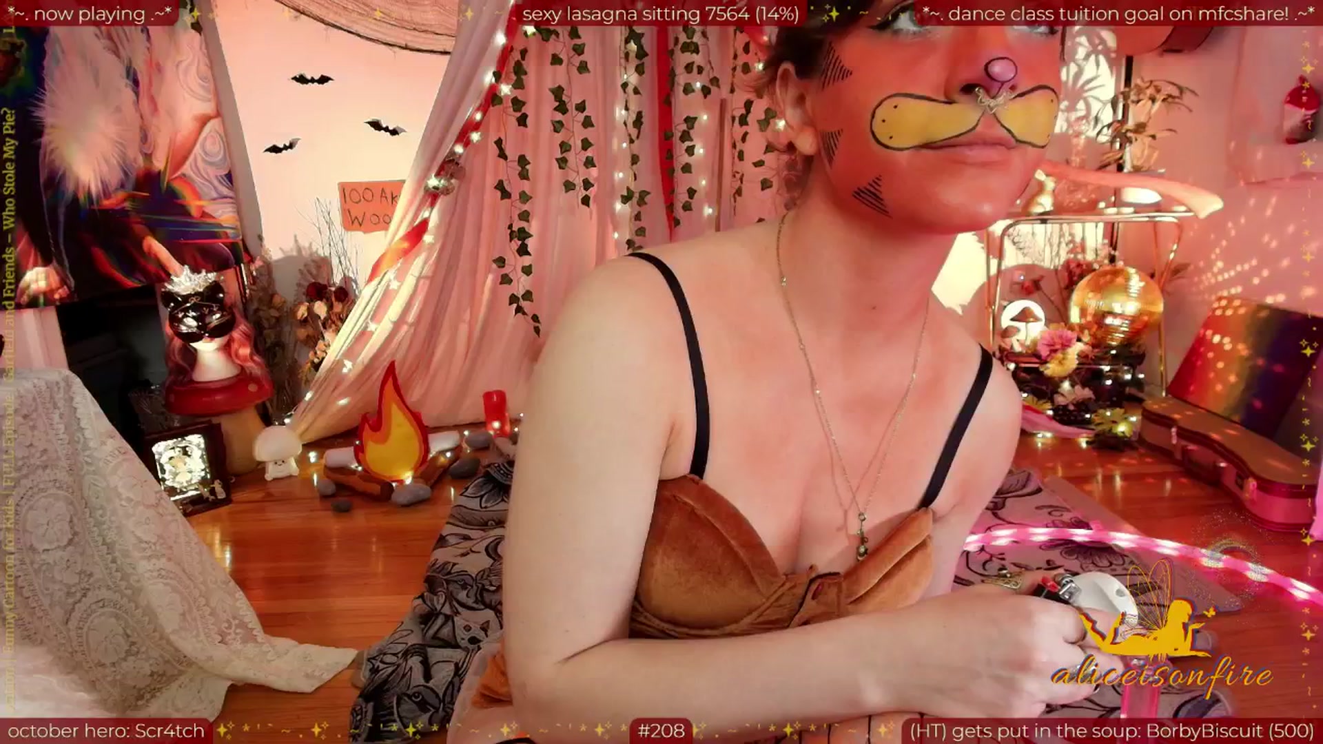 Gallery image thumbnail from aliceisonfire's myfreecams stream on, 10/28/2025, 08:40 image 7 of 20