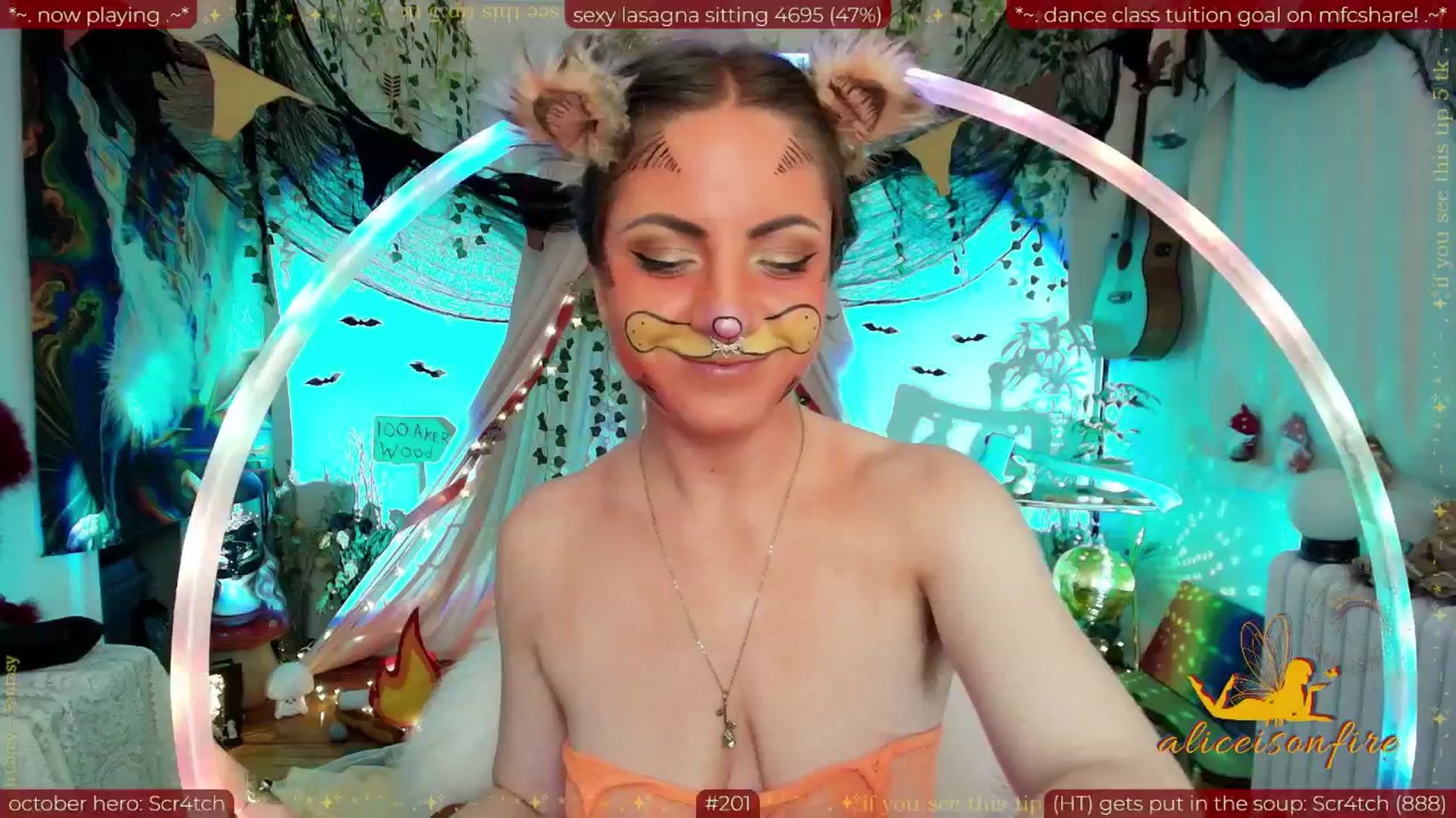 Gallery image thumbnail from aliceisonfire's myfreecams stream on, 10/28/2025, 08:40 image 18 of 20